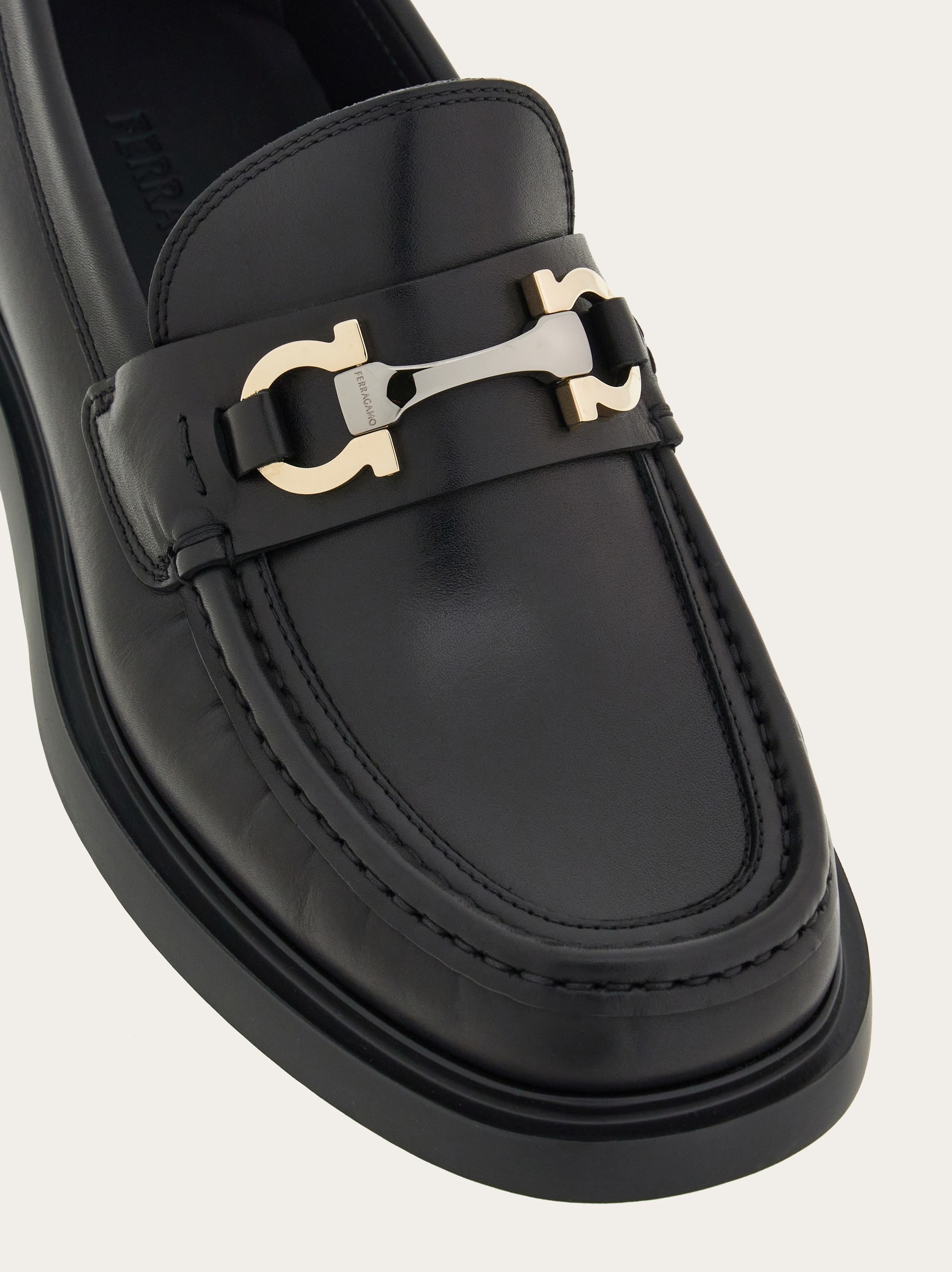 Moccasin with Gancini ornament - 6