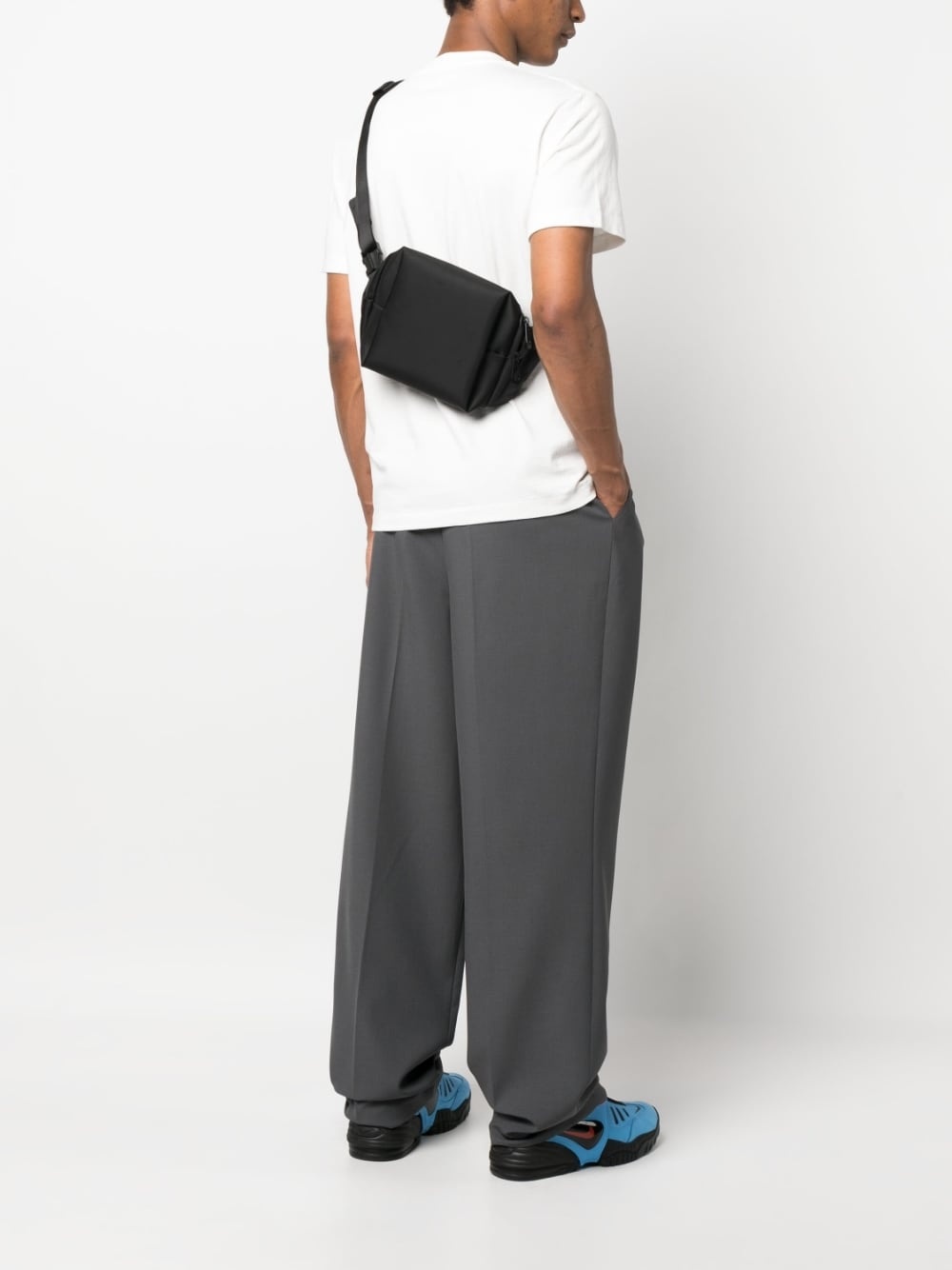 buckle-fastening belt bag - 2