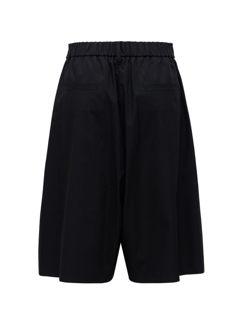 N°21 black shorts outlook