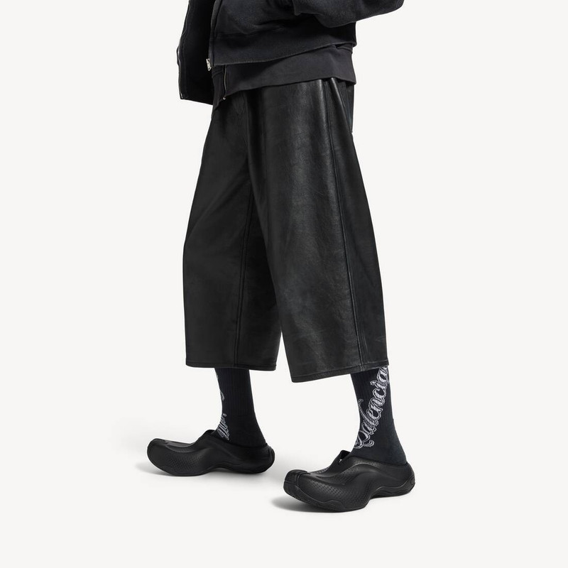 Men's Cropped Baggy Pants in Black 5