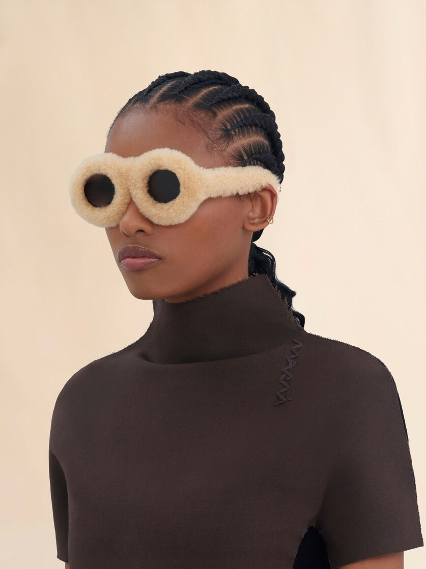 FURRY BEIGE JANTU SUNGLASSES - 2