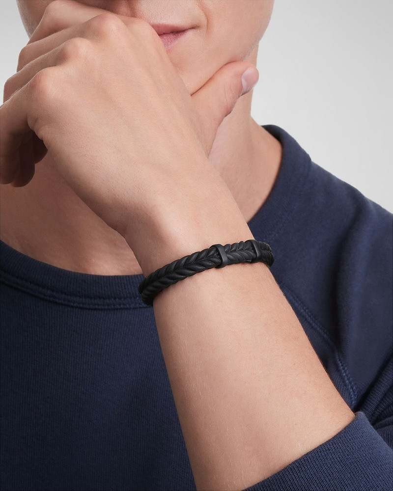 DAVID YURMAN Men's Chevron Rubber Bracelet with Titanium, 9mm outlook