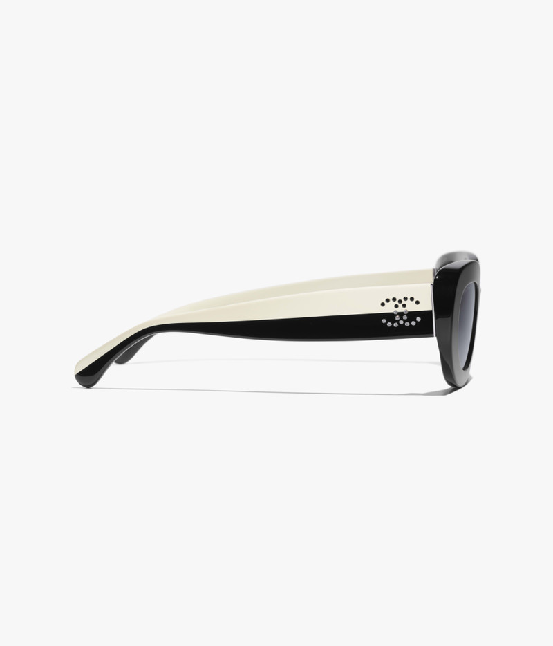 CHANEL Oval Sunglasses outlook