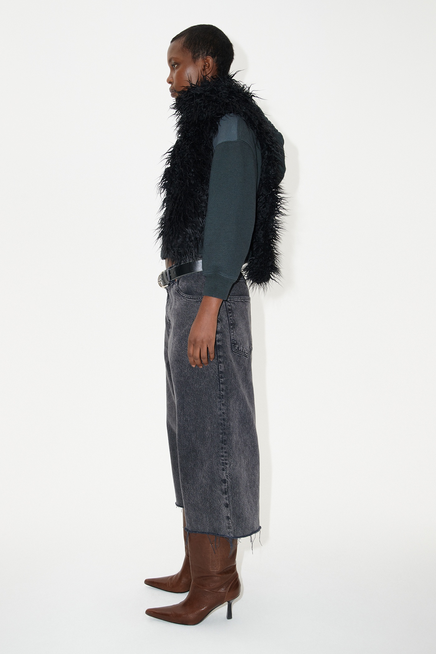 Half Cut Overdyed Black Chain Twill - 5