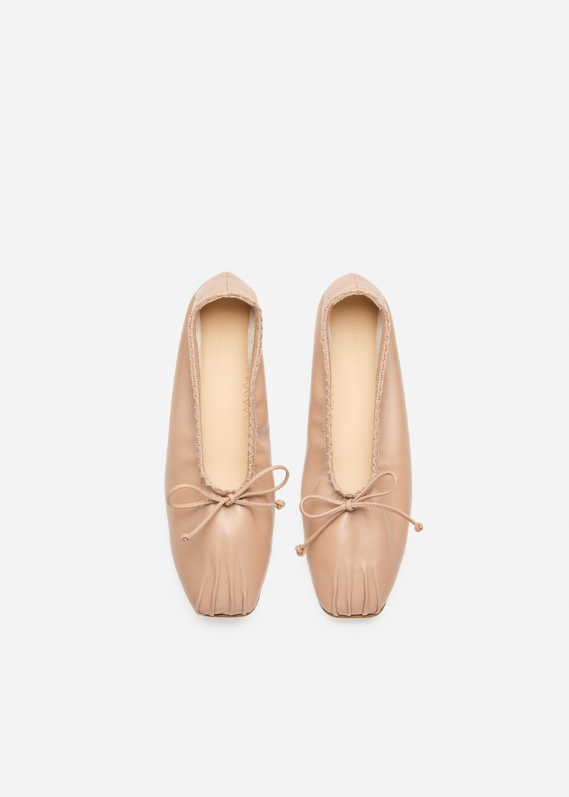 Gathered ballet flats in nude leather 3