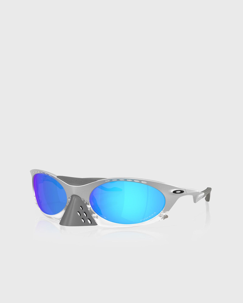 OAKLEY PLANTARIS outlook