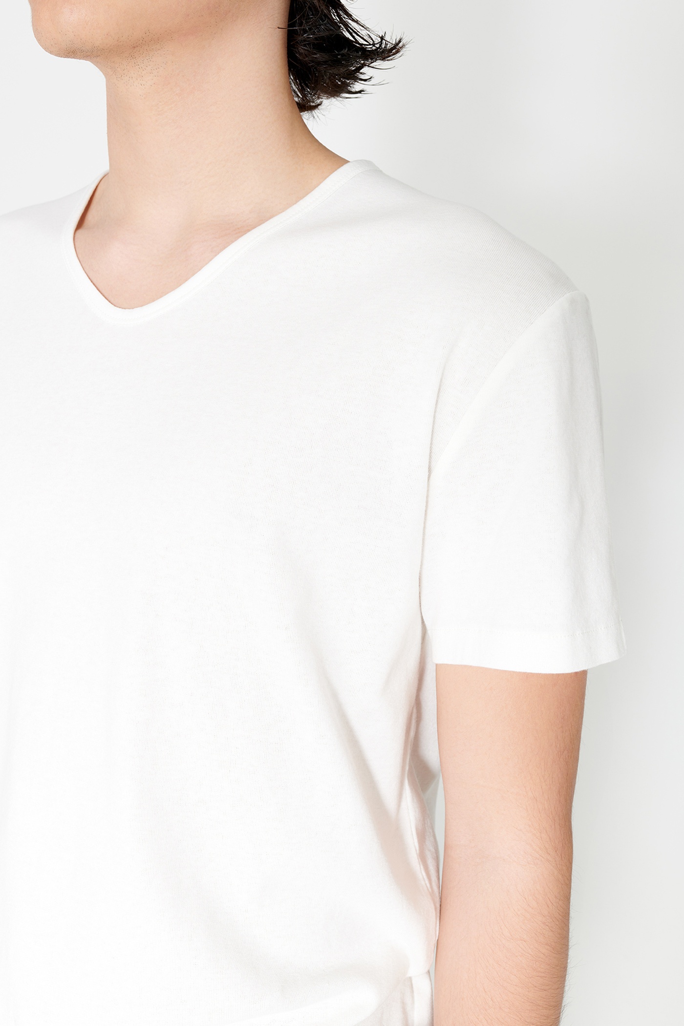 U-Neck T-Shirt White Crisp Cotton - 3