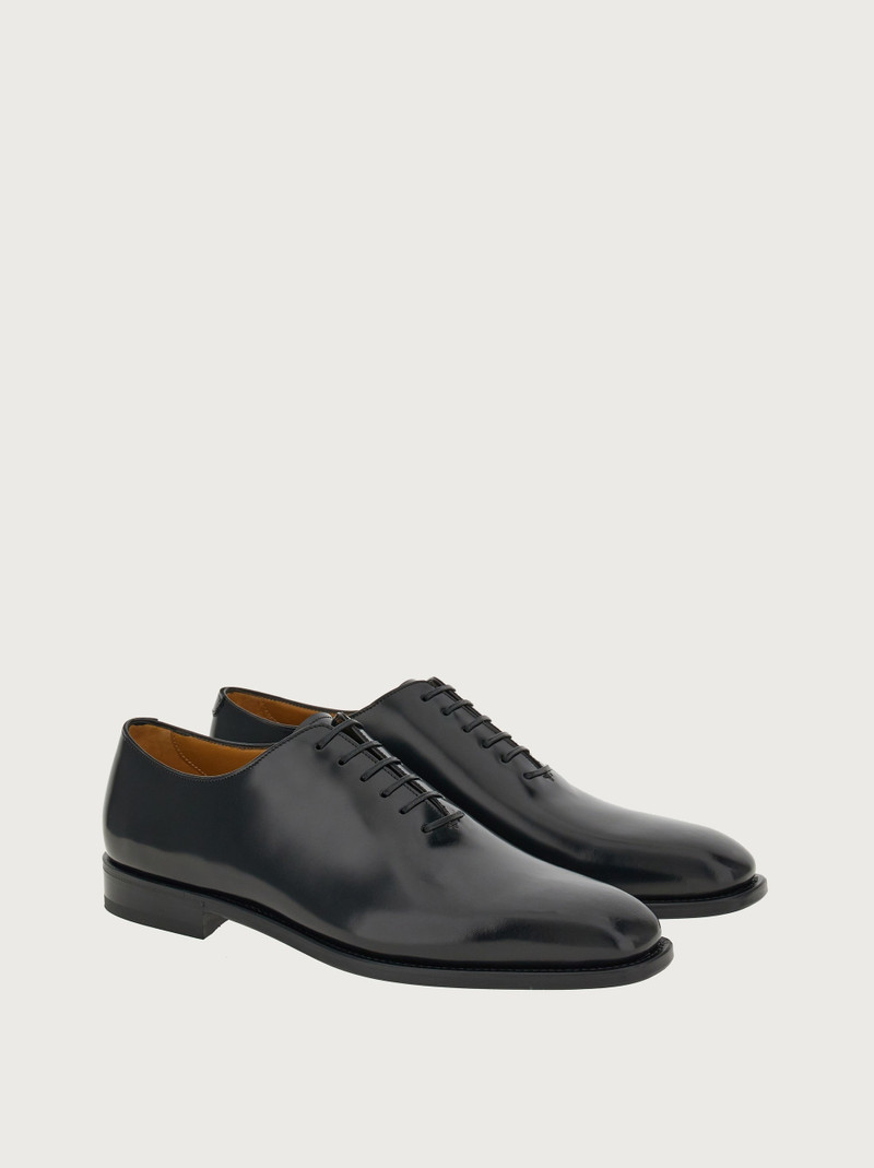 Squared toe Oxford 4