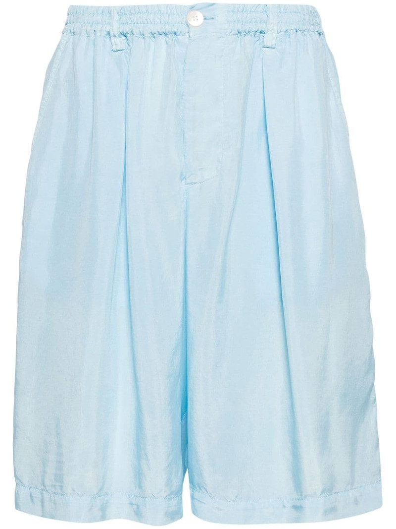 straight-leg bermuda shorts 1