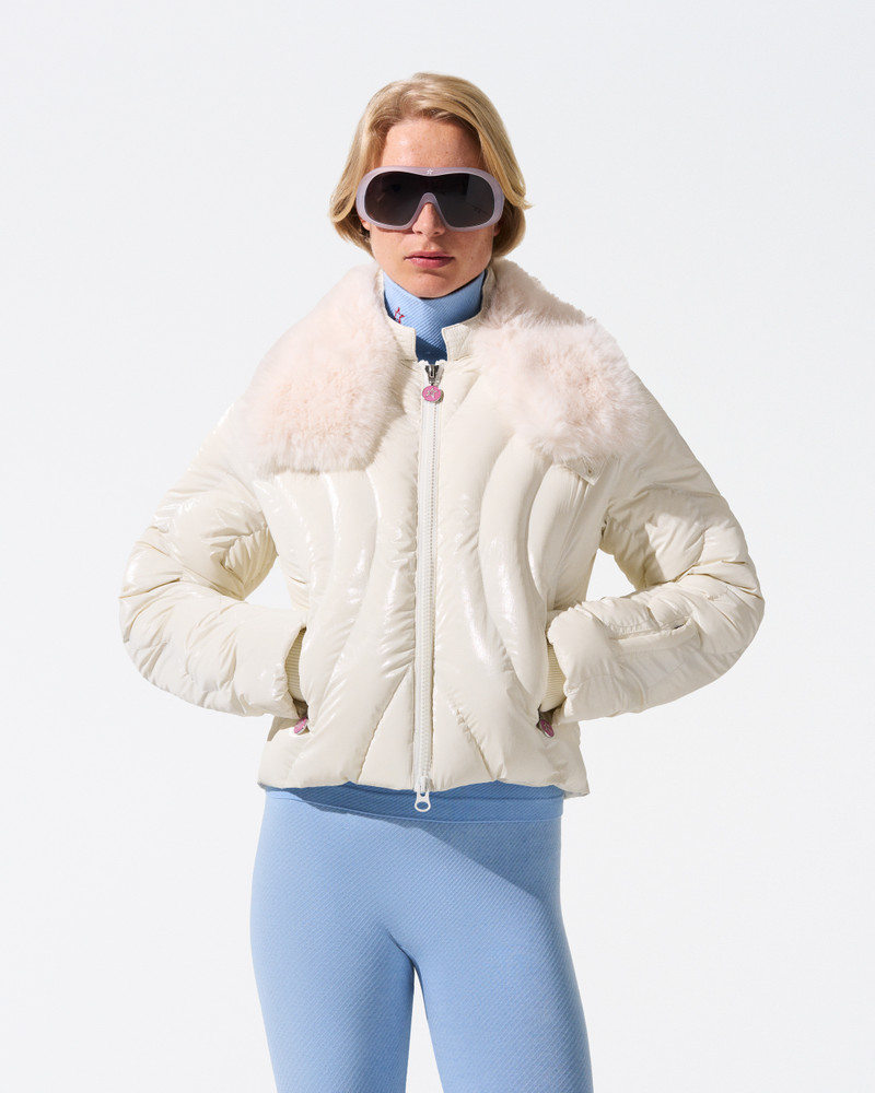 PERFECT MOMENT Carving Quilted Down Jacket outlook