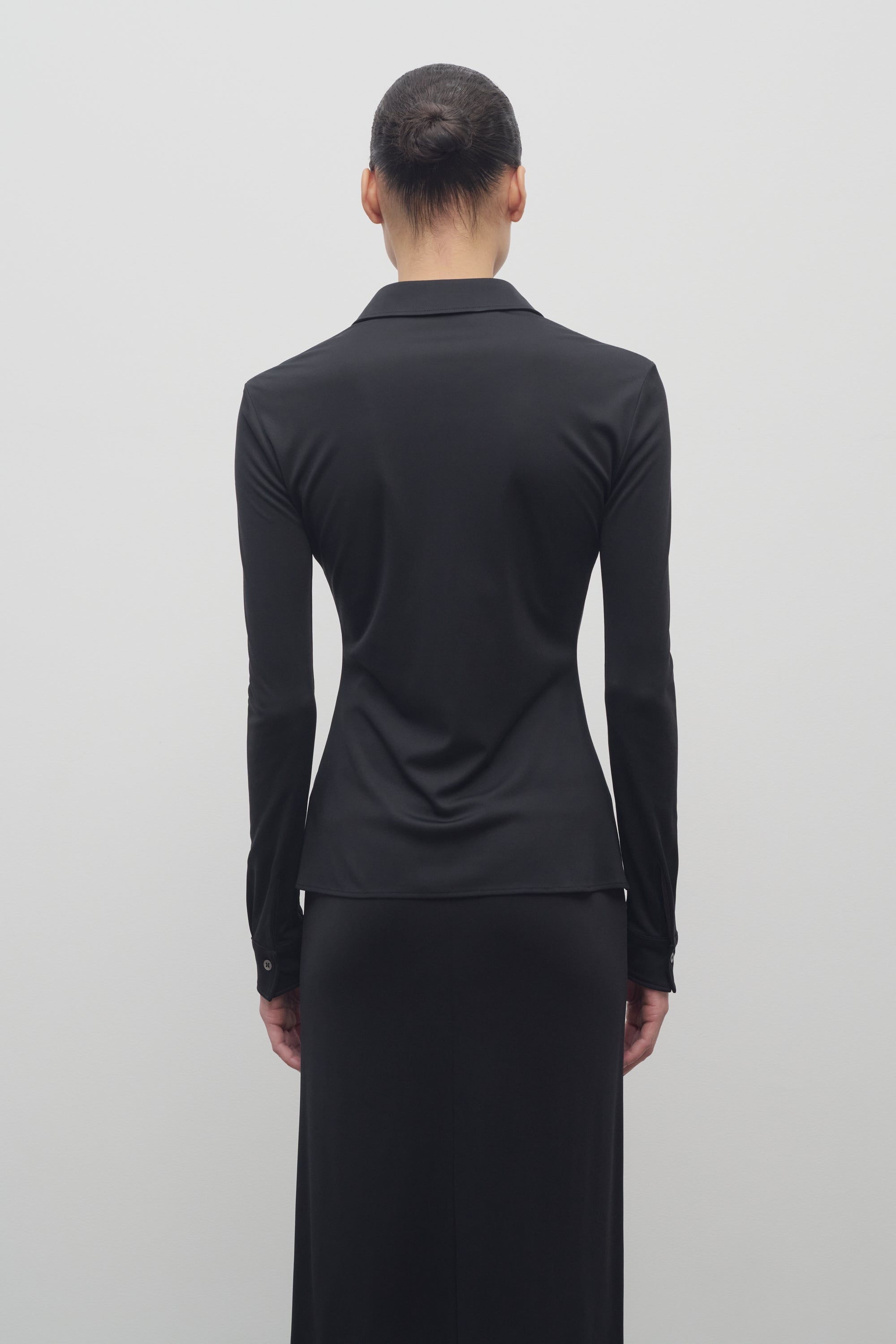 Tシャツ・カットソー [The Row] Imano Top in Silk and Viscose Imano Top Black in Silk and Viscose – The Row