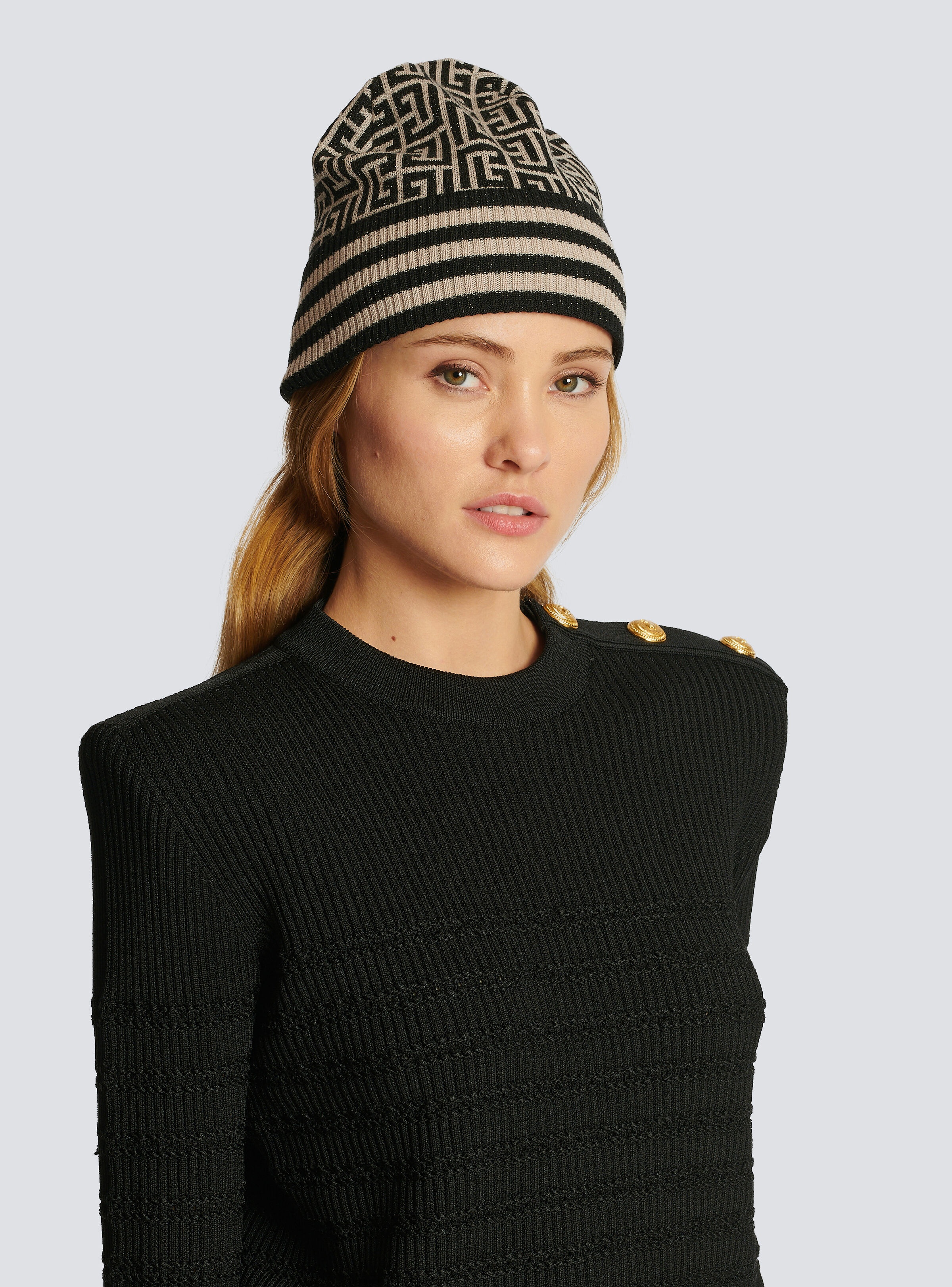 Monogrammed knit beanie - 5