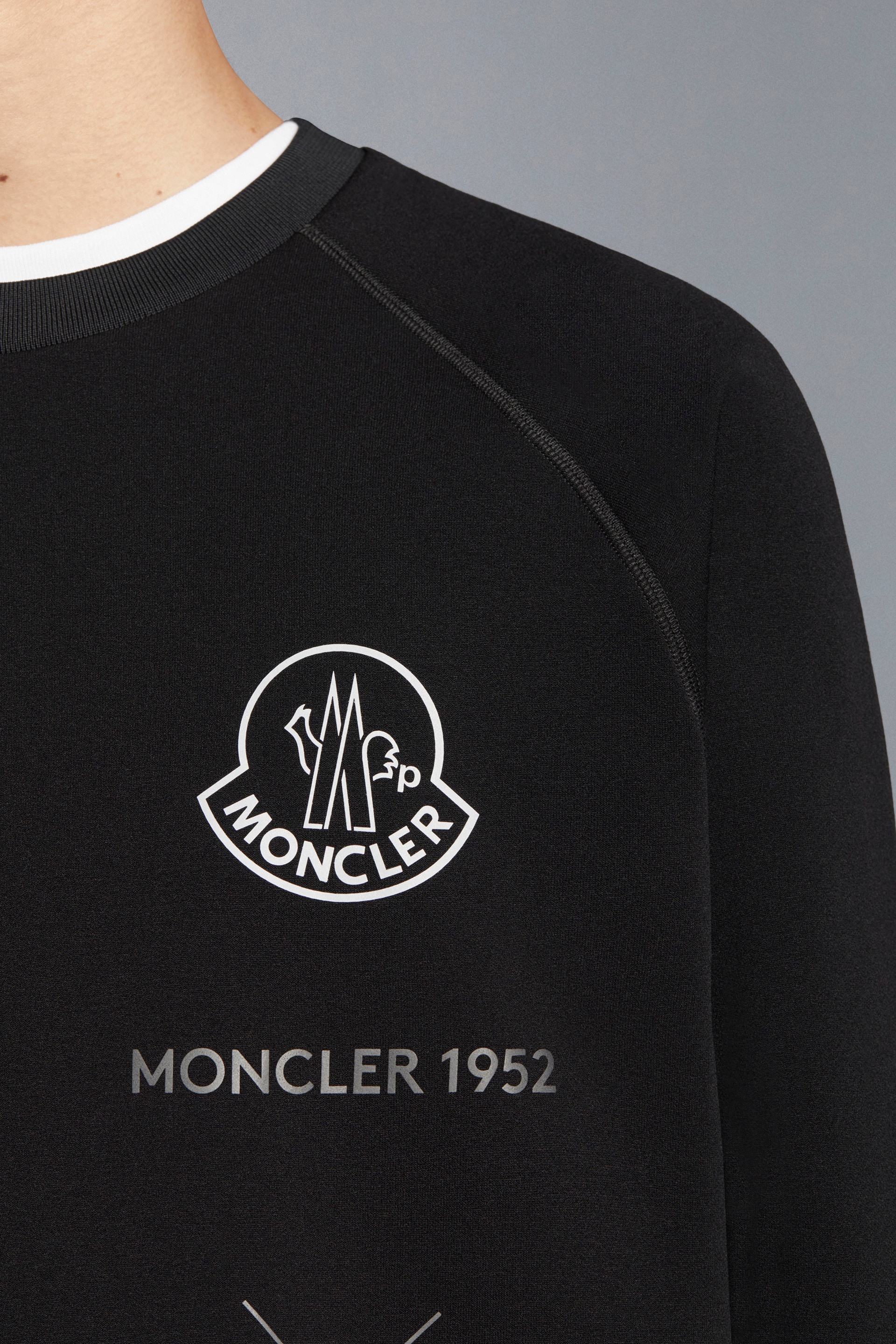 Logo Sweatshirt - 4