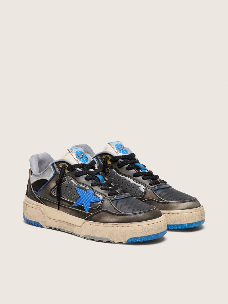 Golden Goose Men's Forty2 in black foam rubber and leather with TPU star and black leather heel tab outlook
