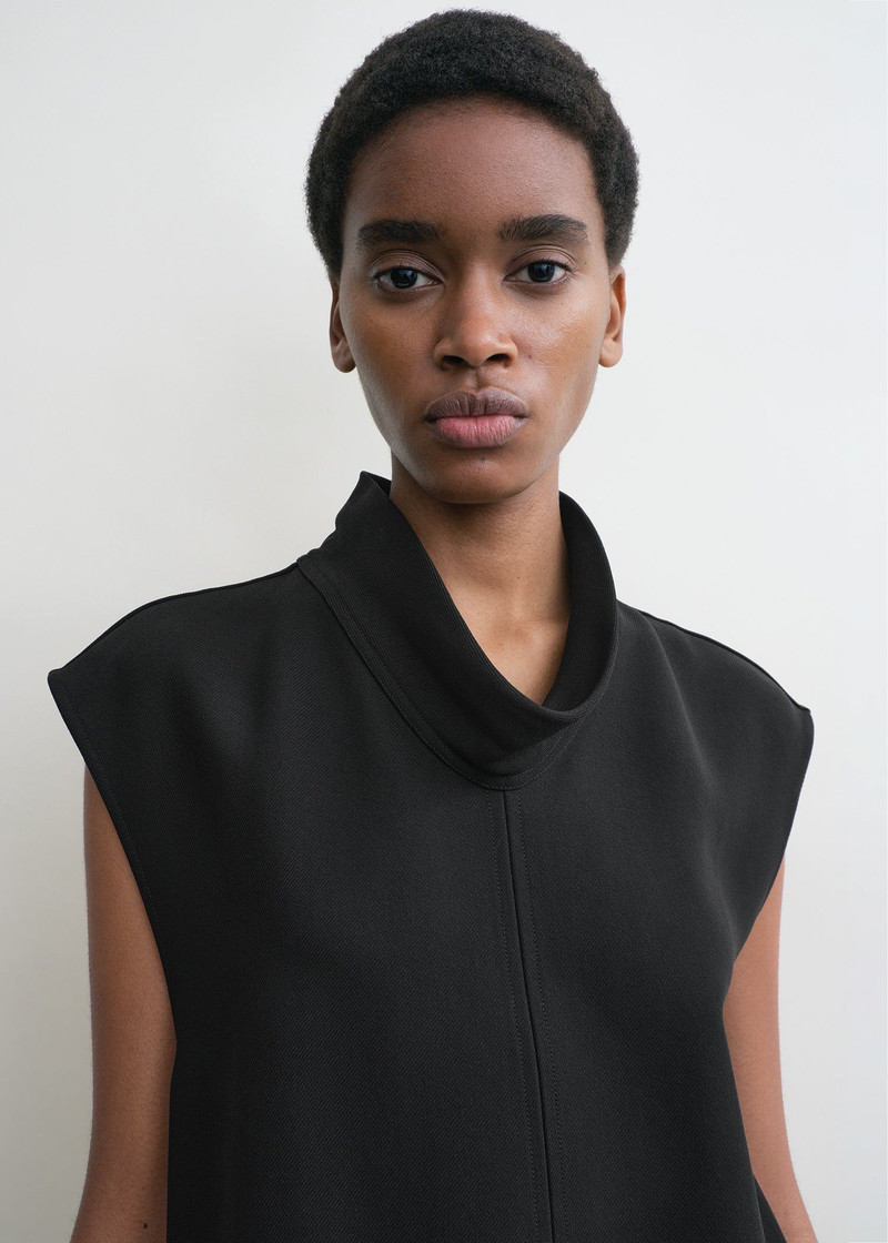 High neck top black 5
