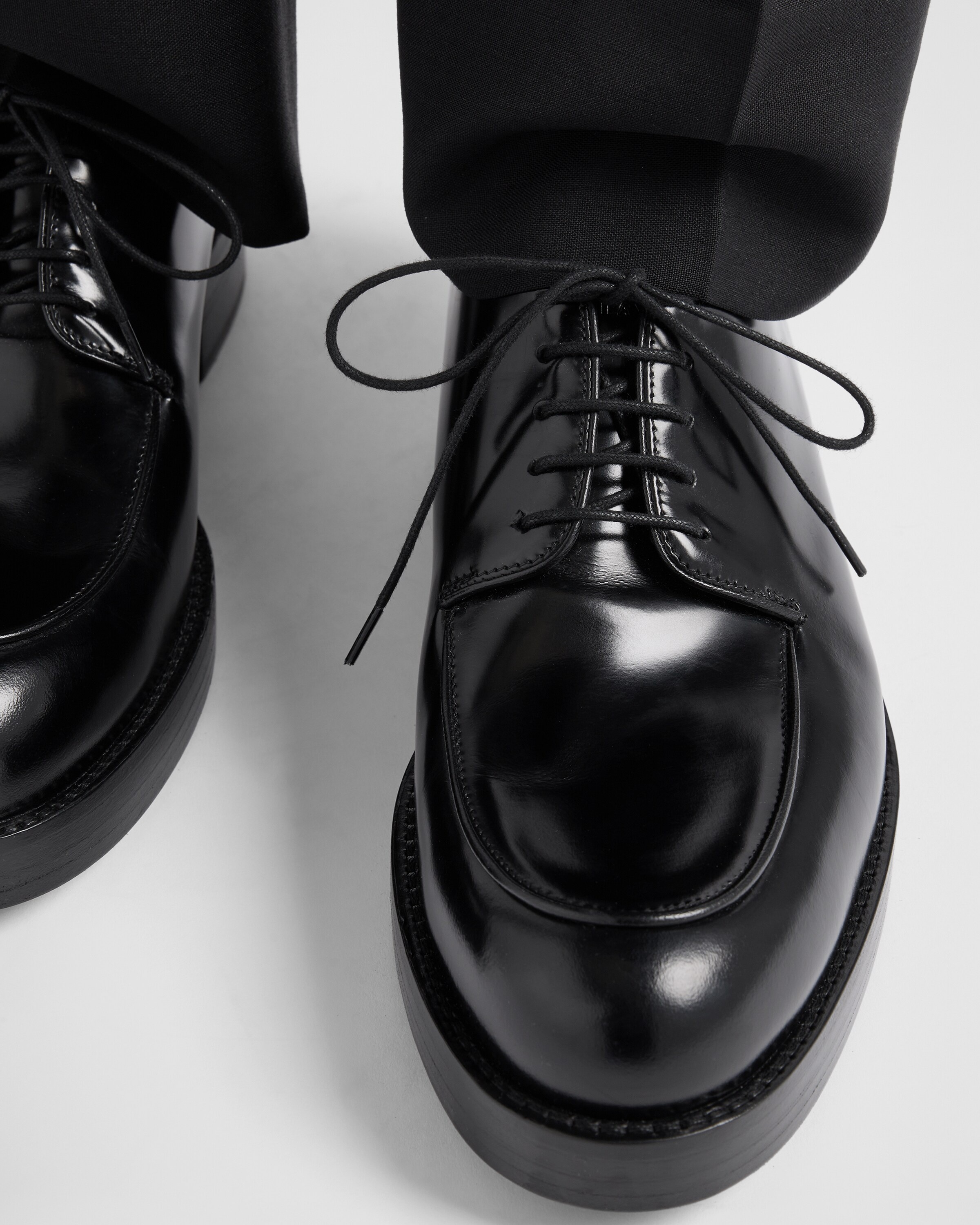 ドレスシューズ・革靴・ビジネスシューズ Prada Brushed Leather Derby Shoes 楽天市場】【数量限定・在庫限り・早い者勝ち！】 プラダ