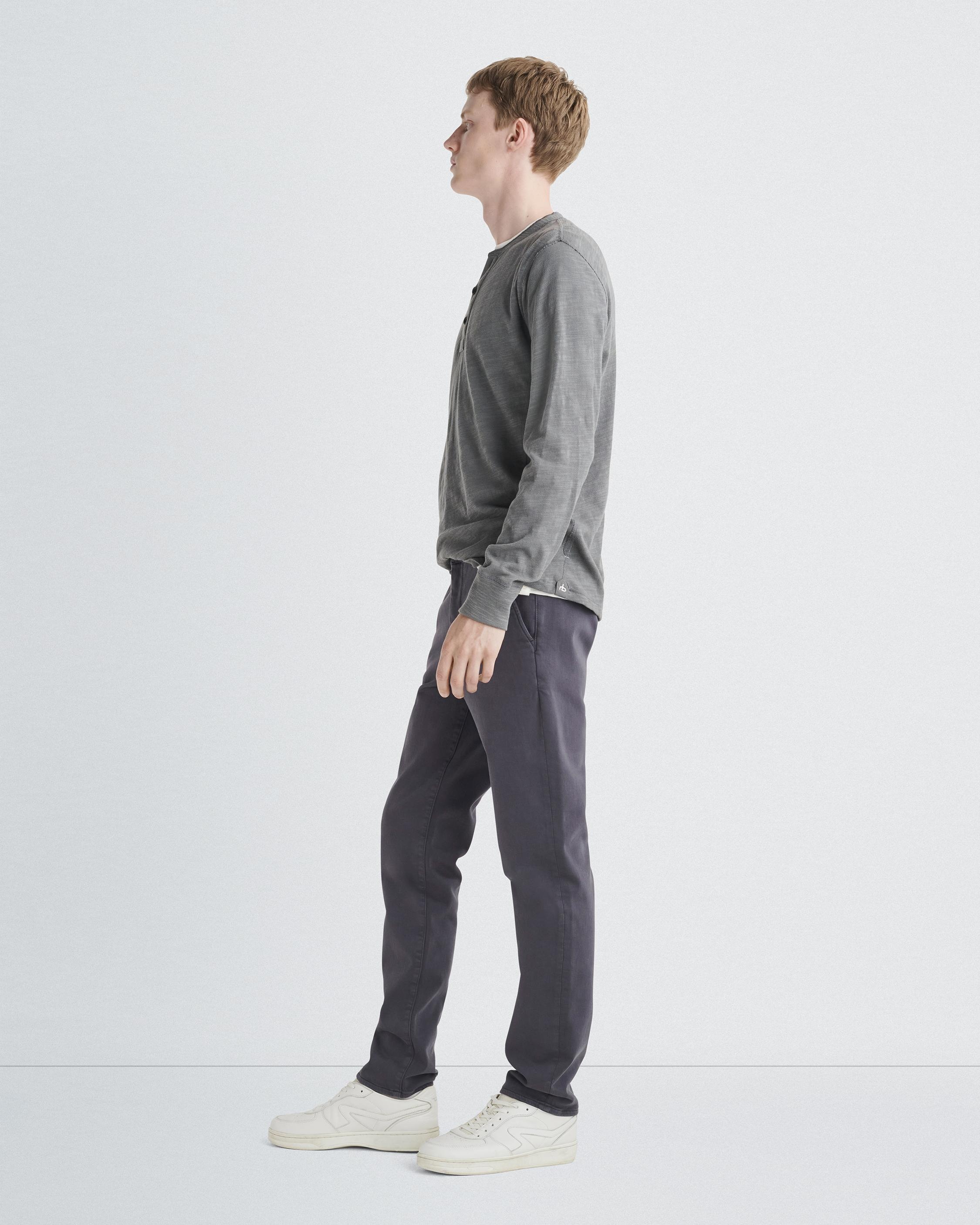 Fit 2 Action Loopback Chino
Slim Fit - 4