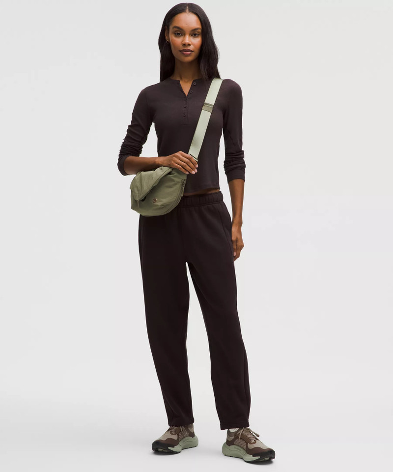 lululemon Curved Crossbody Bag 3L outlook