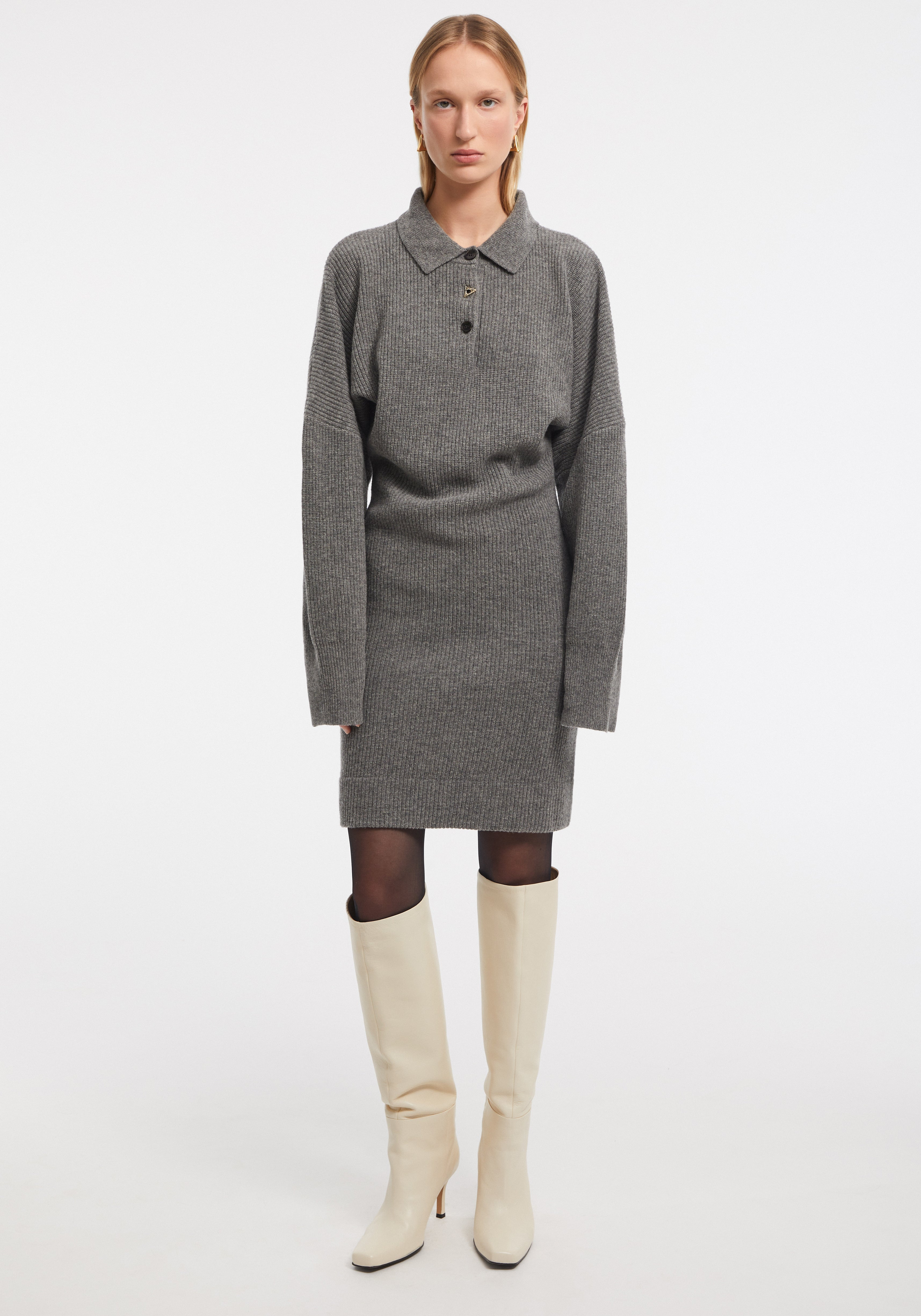 DESERT
Cable-knit merino polo dress - 3