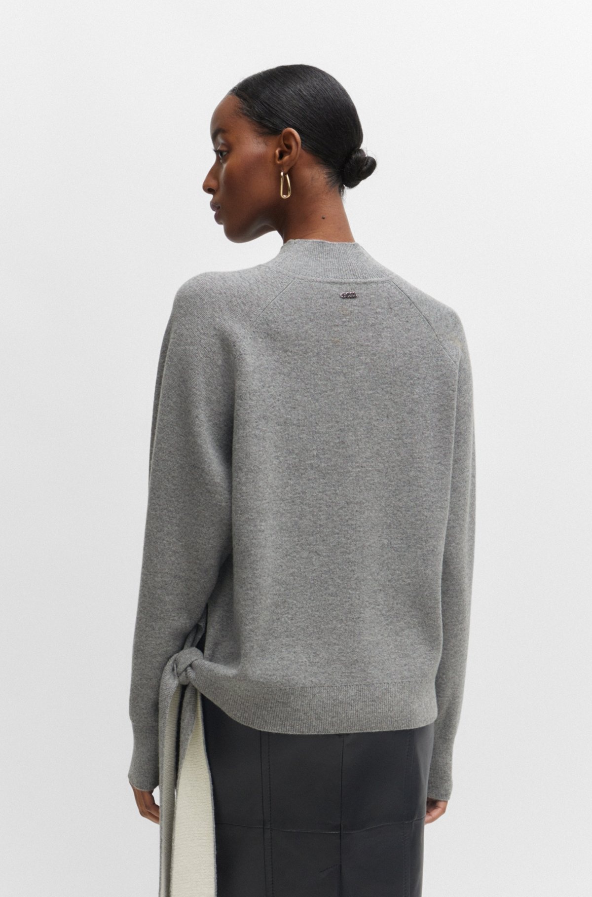 TIE-DETAIL SWEATER IN VIRGIN WOOL AND CASHMERE - 4