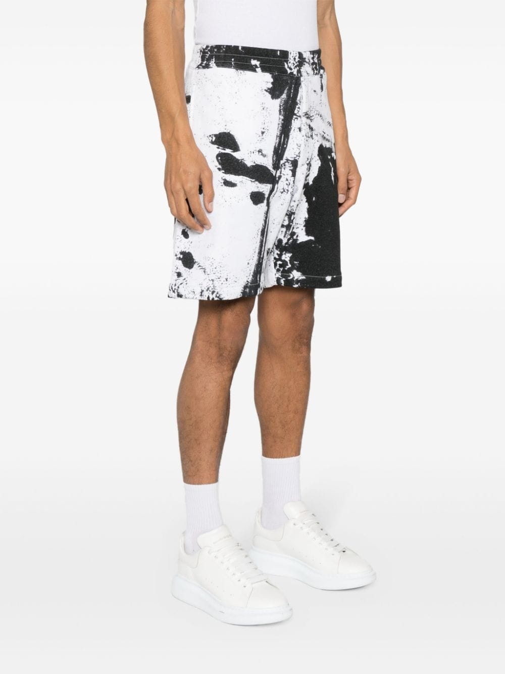 paint-splatter cotton shorts - 4