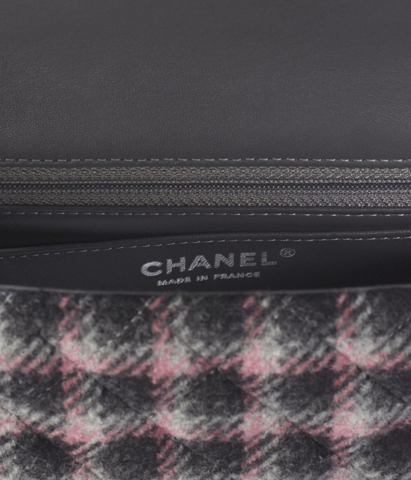 CHANEL Mini Flap Bag outlook