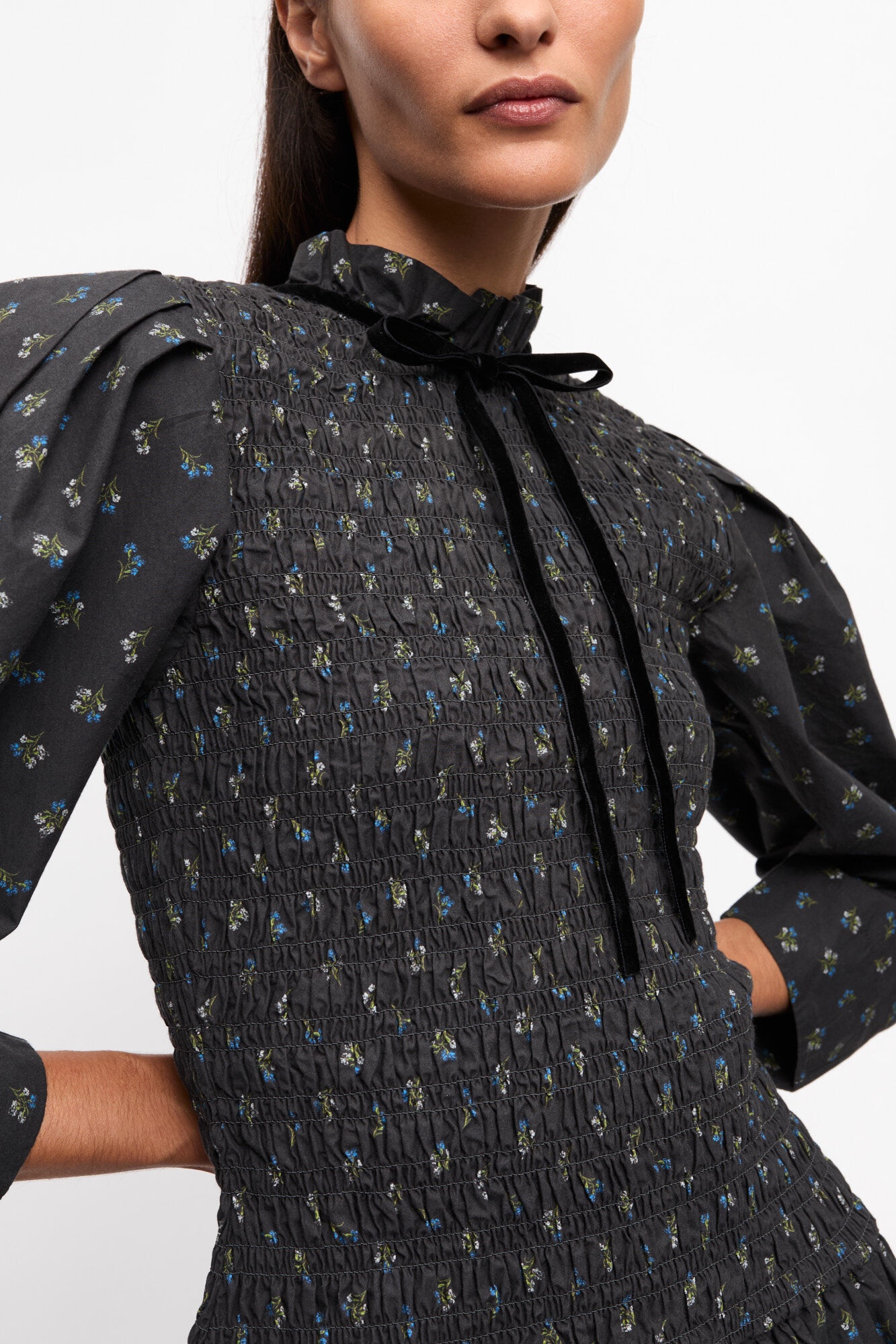 BLACK PRINTED MINI SMOCK DRESS - 4
