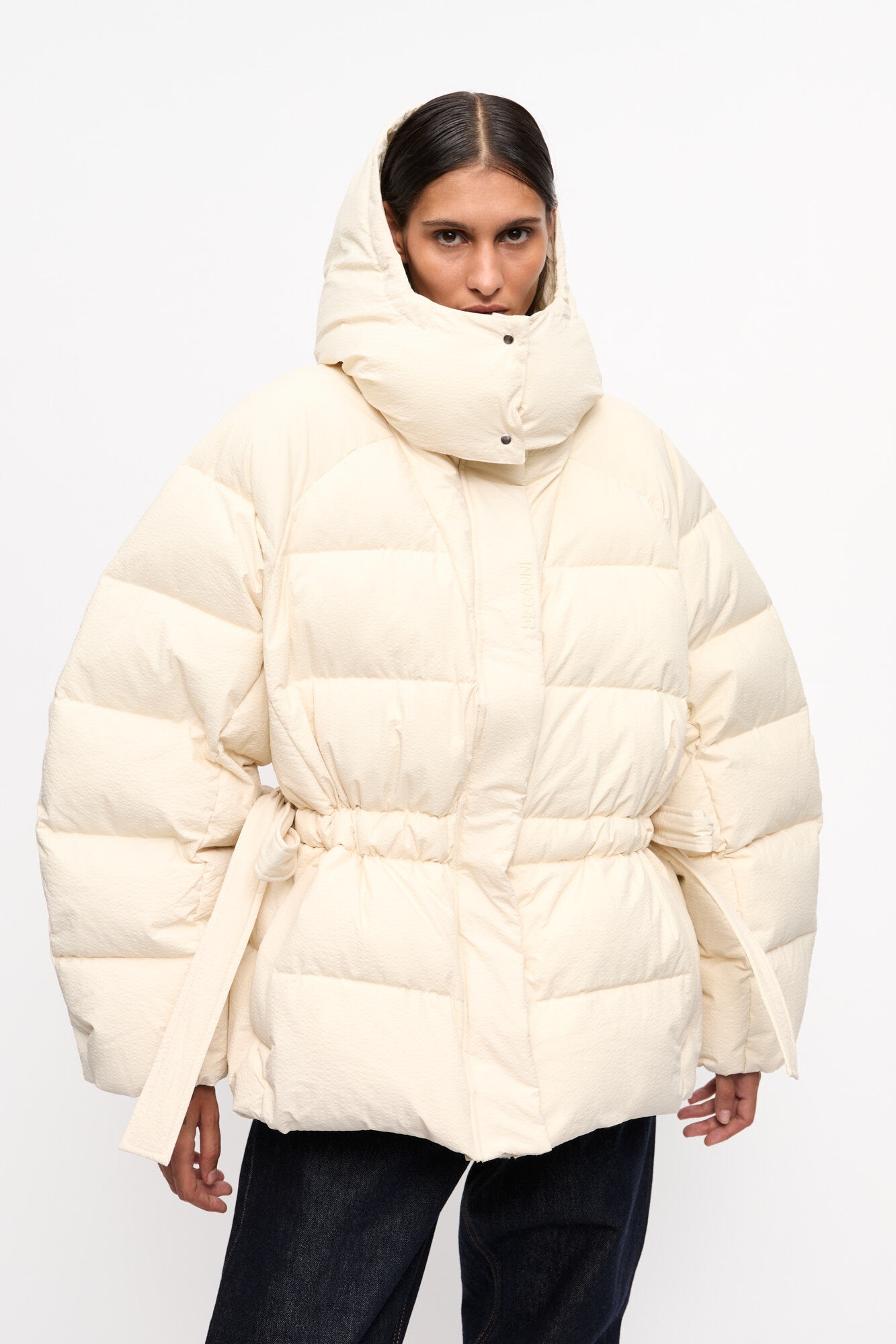 WHITE TECH OVERSIZED PUFFER JACKET - 2