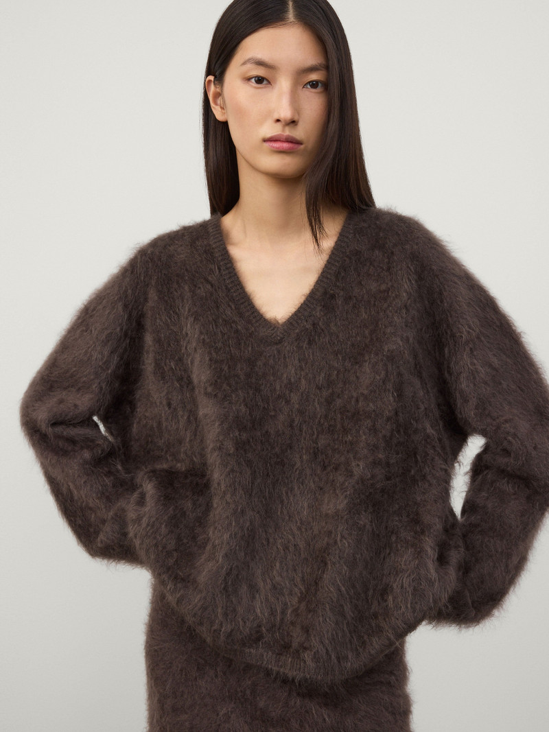 LISA YANG The Margareta Sweater outlook