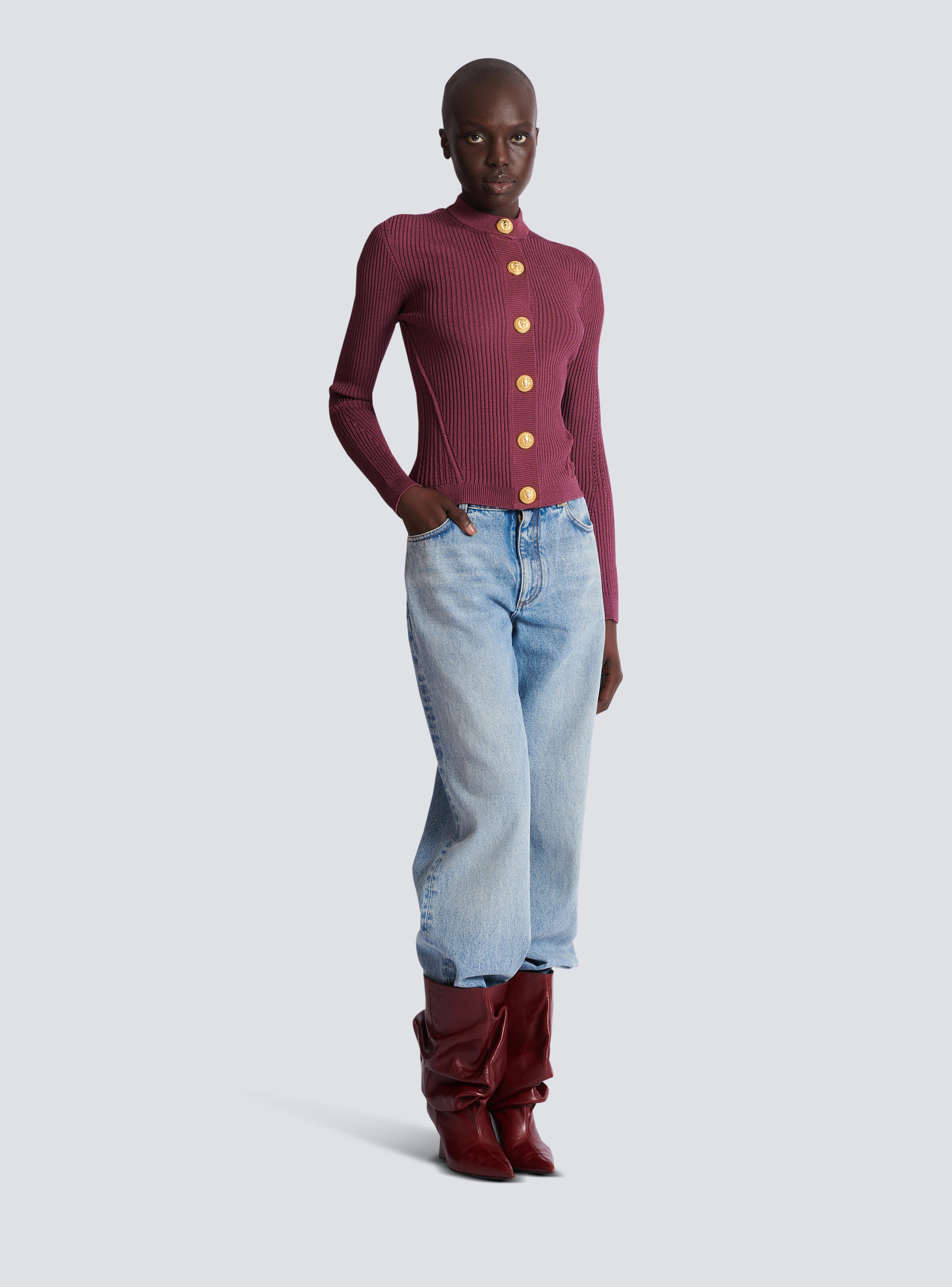 Fine knit cardigan with buttons - 3