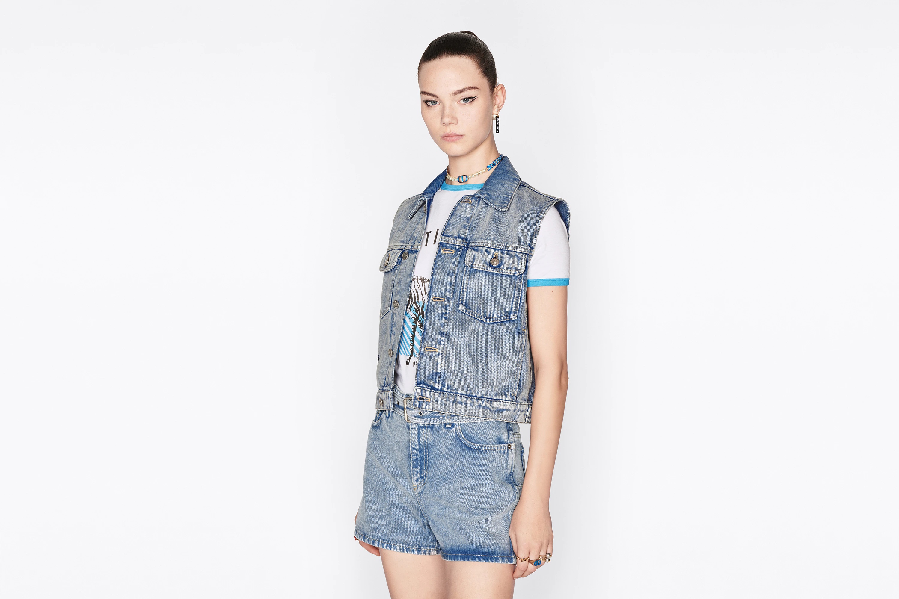 Sleeveless Jacket - 7