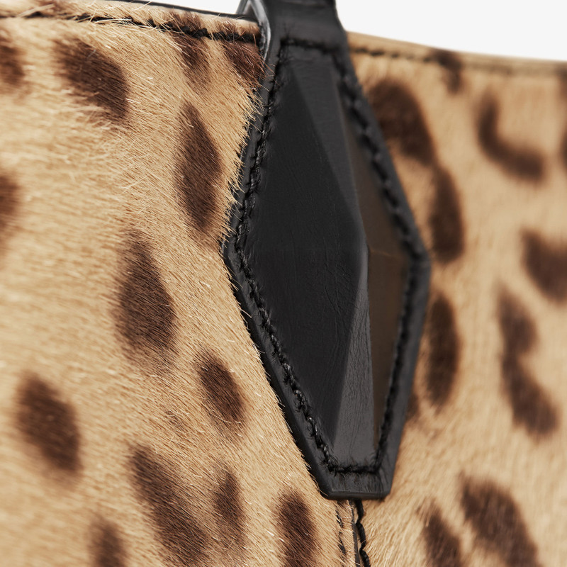 Diamond Tote/L
Natural Leopard Print Pony Tote Bag 4