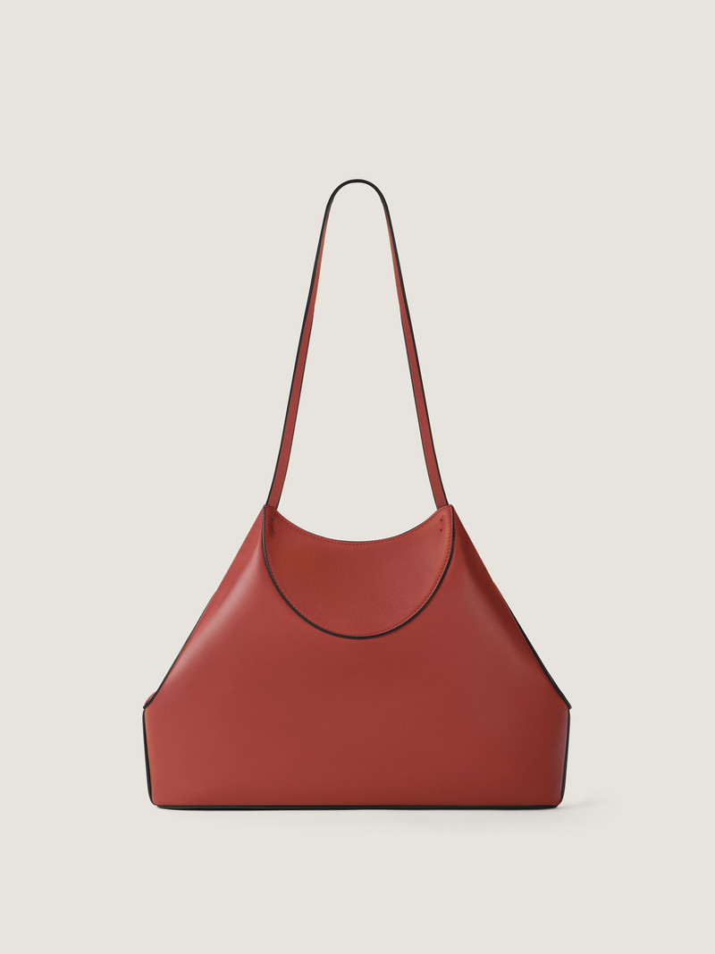 SMALL FACET TOTE BAG IN GRAINED LEATHER 4