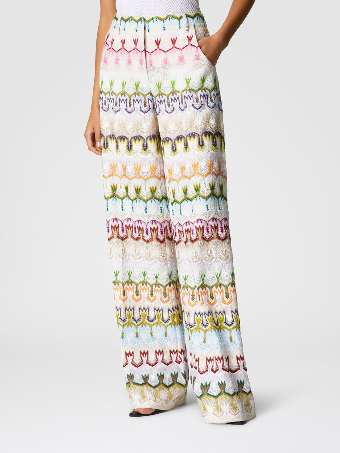 High-waisted long pants with abstract floral pattern - 4