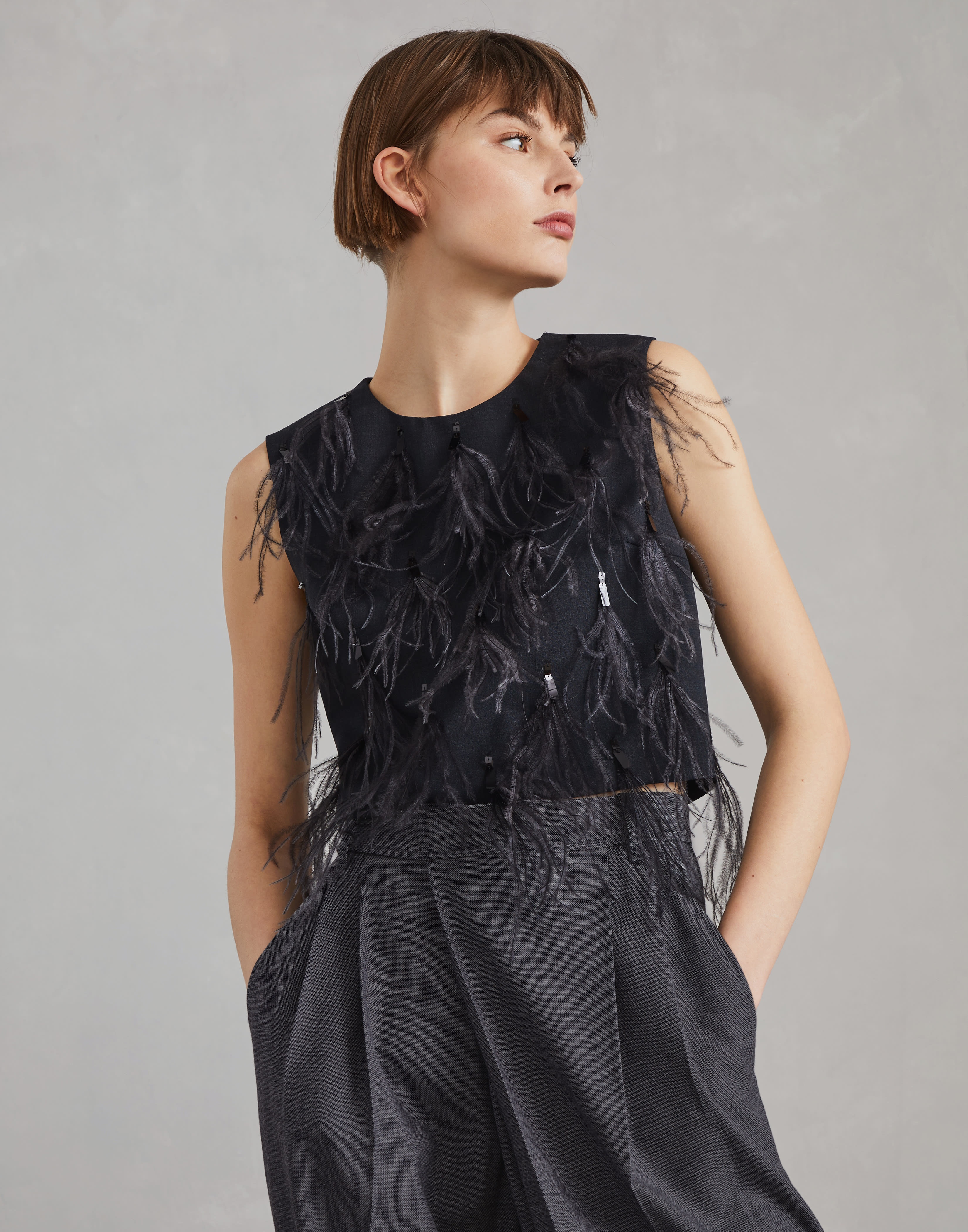 Tropical luxury wool top with dazzling feather embroidery - 1