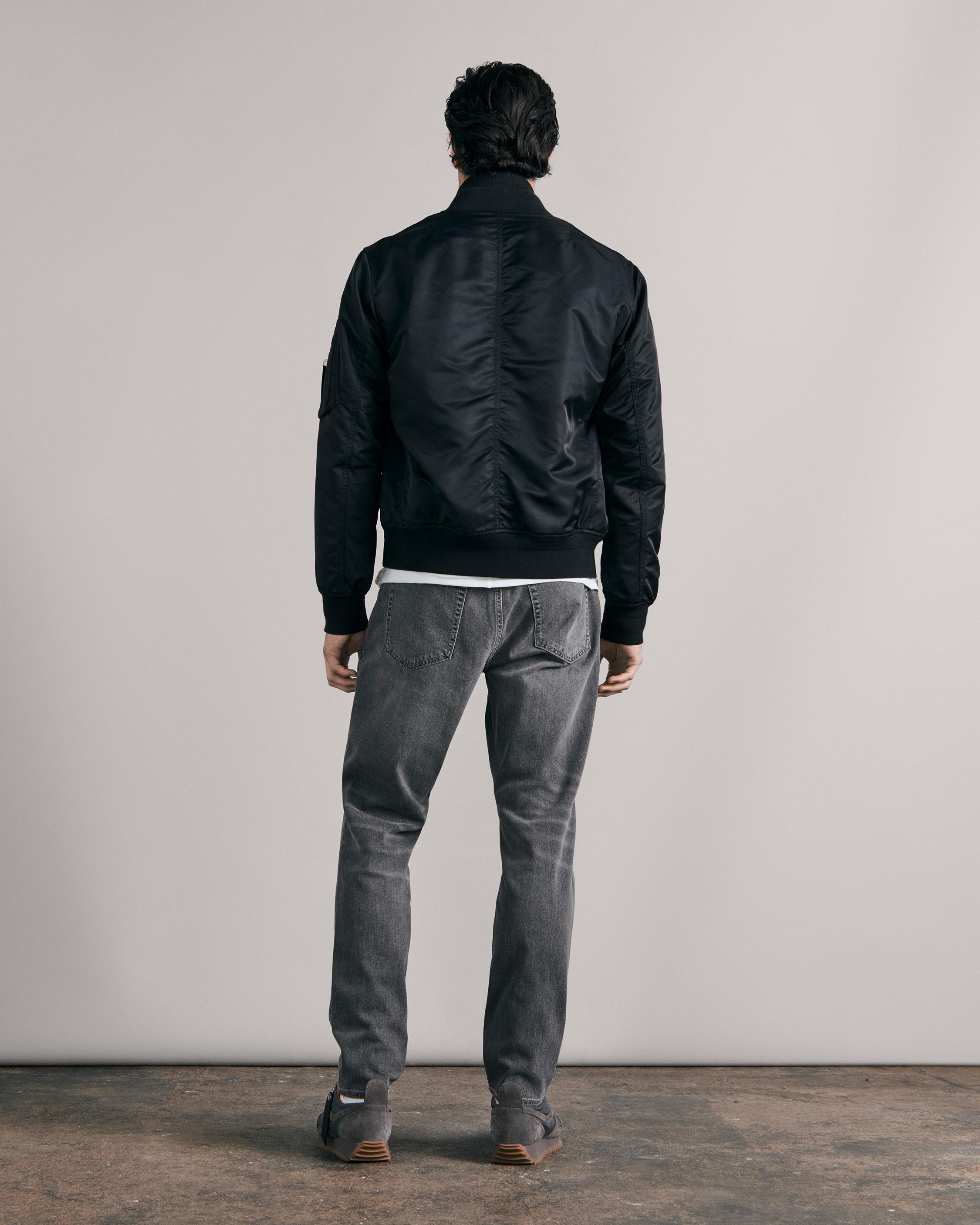 Fit 3 - Aston
Athletic Fit Grey Authentic Stretch Jean - 4