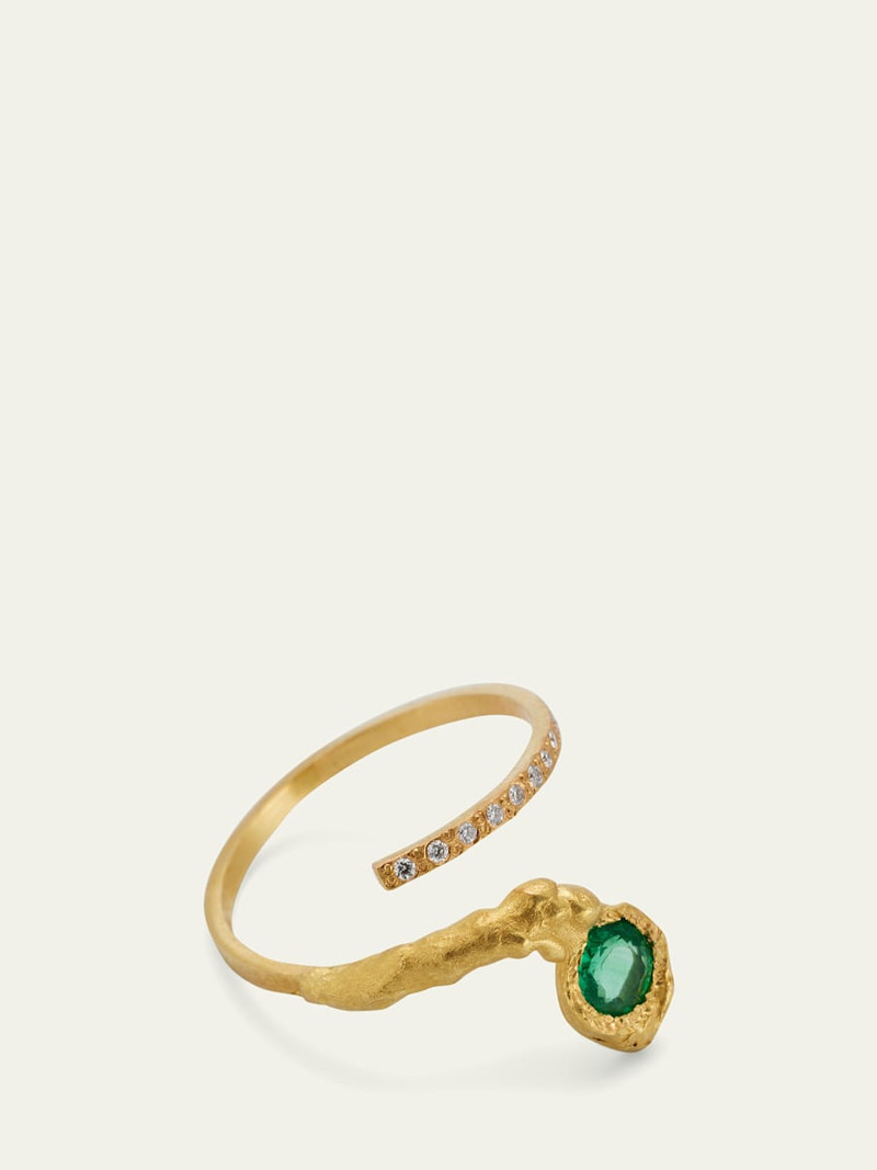 Eva Ring in 18K Solid Yellow Gold with 4.4mm Emerald and Top Wesselton VVS Diamonds 4