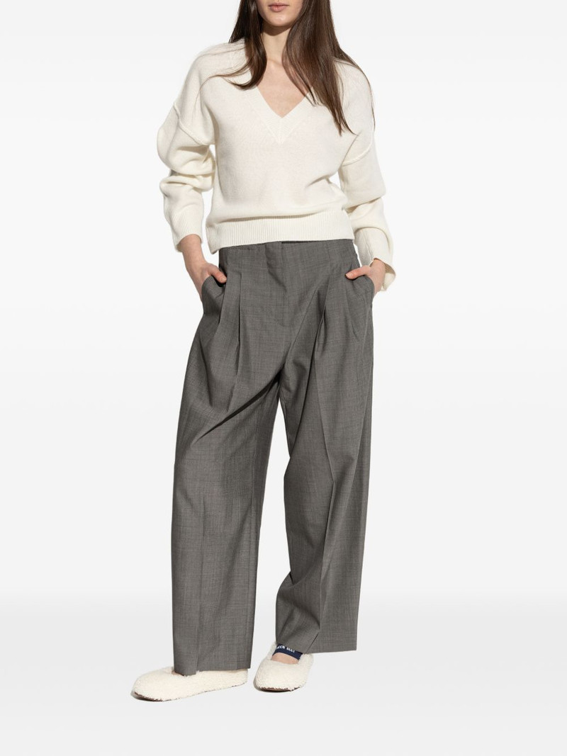 OFFICINE GÉNÉRALE Misty V-neck sweater outlook