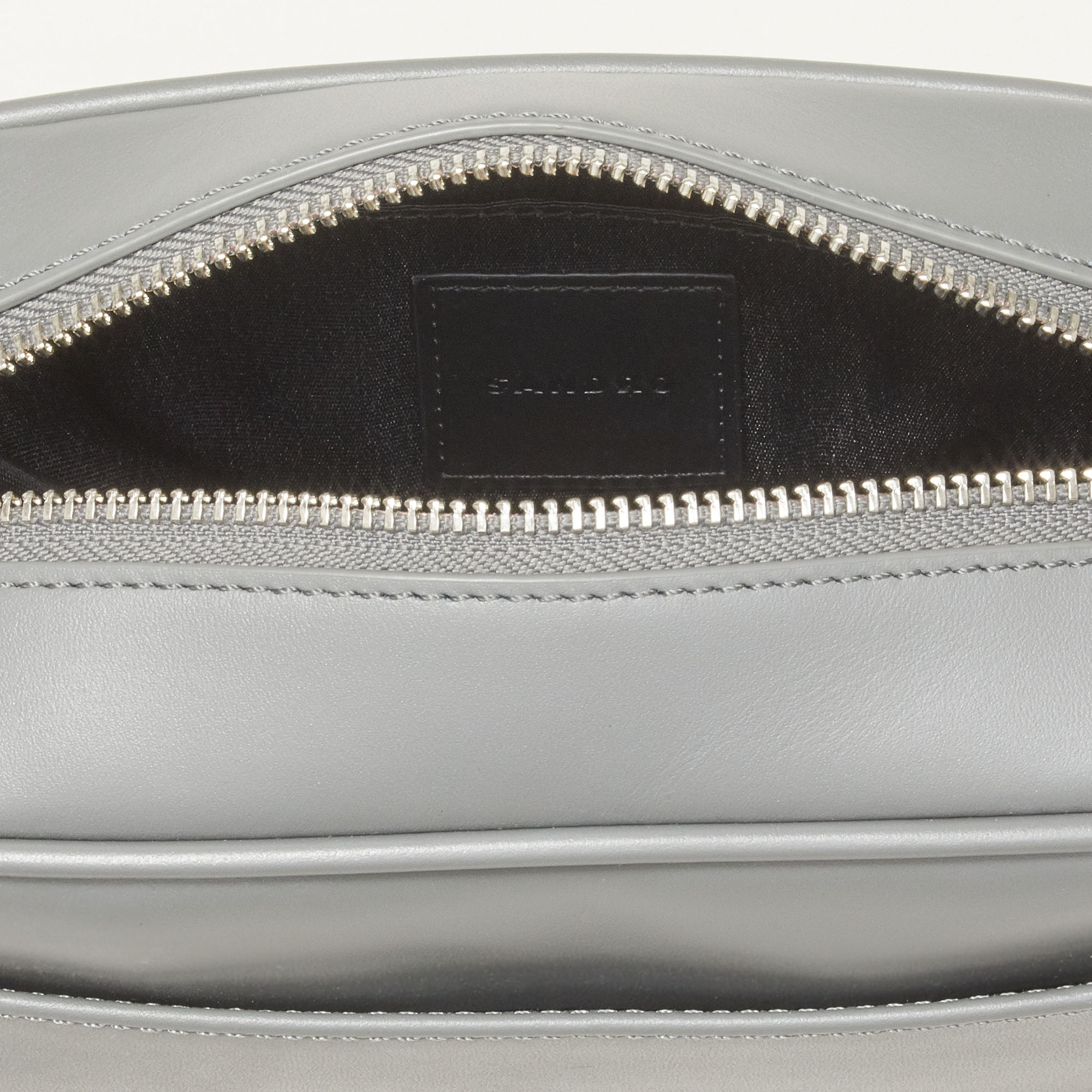 Small smooth leather bag - 5