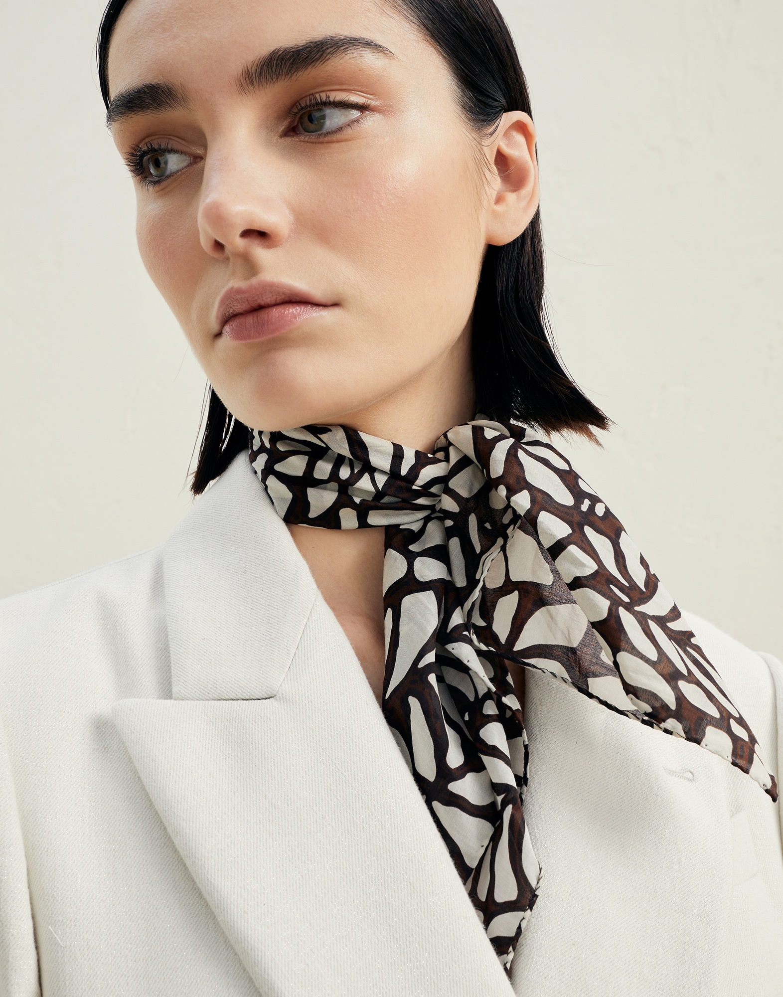 Cotton and viscose sparkling twill blazer with ramage print foulard and monili - 3