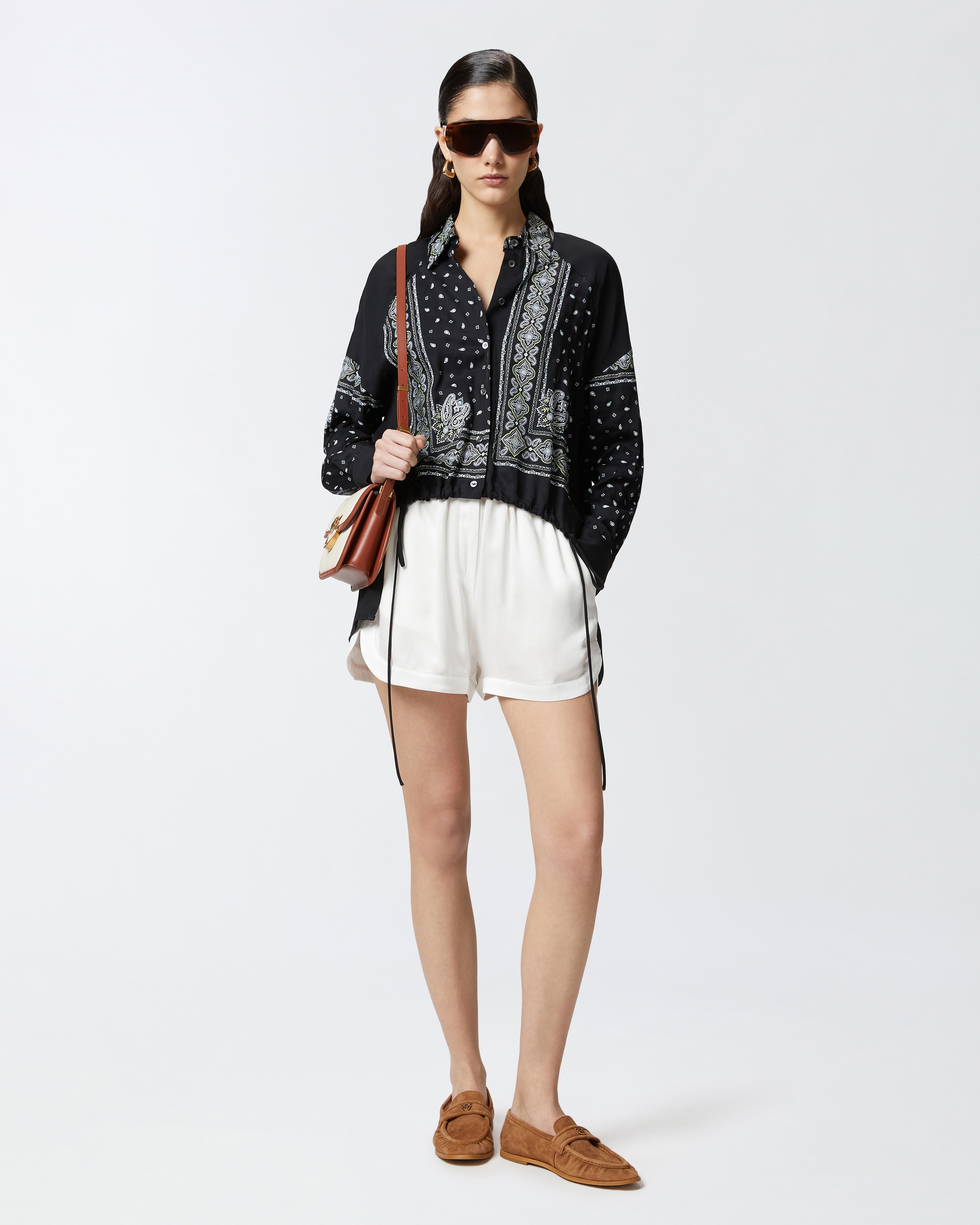 ASYMMETRIC SHIRT WITH BANDANA PRINT - 3