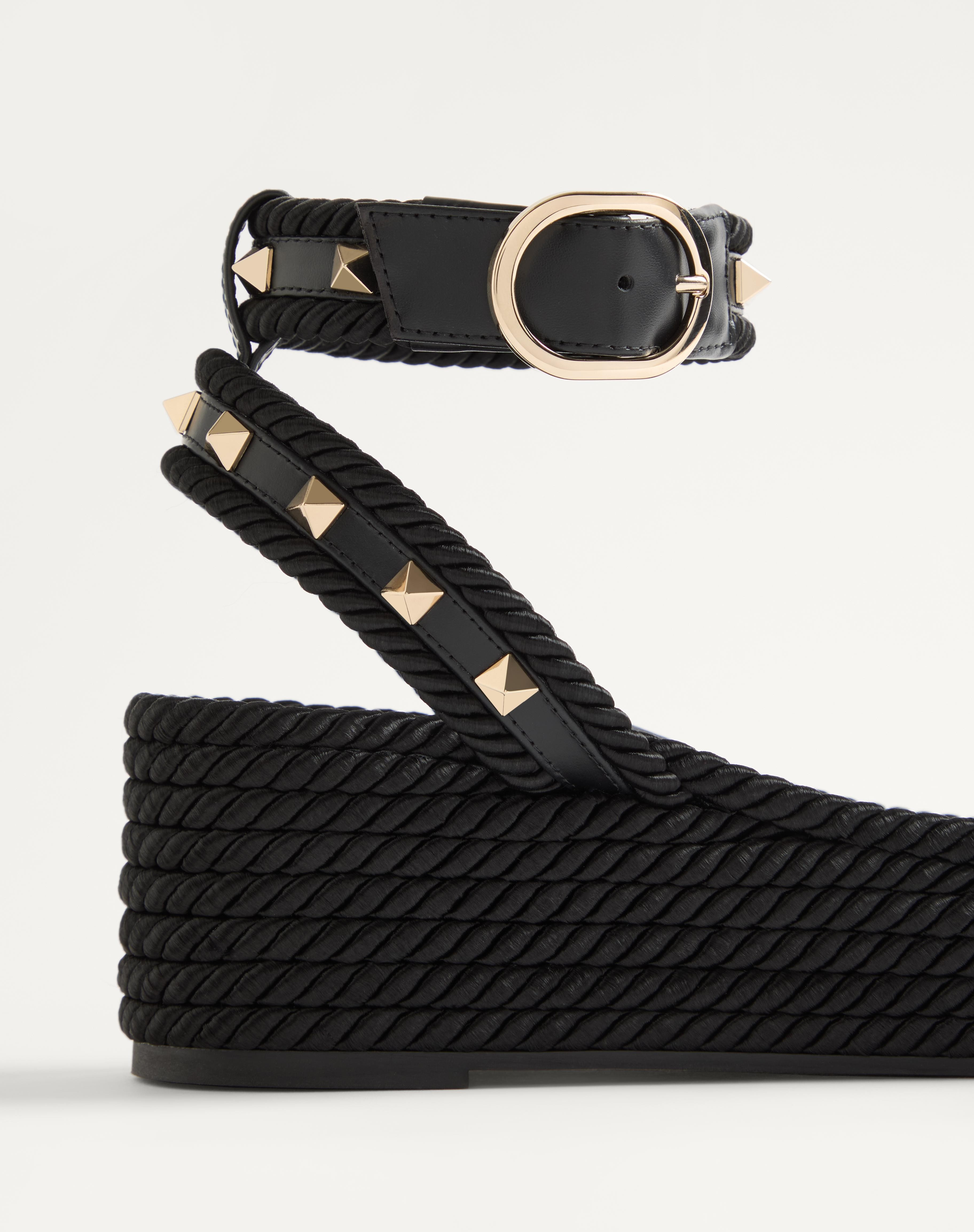 ROCKSTUD FLATFORM SANDAL IN CALFSKIN 45MM - 7