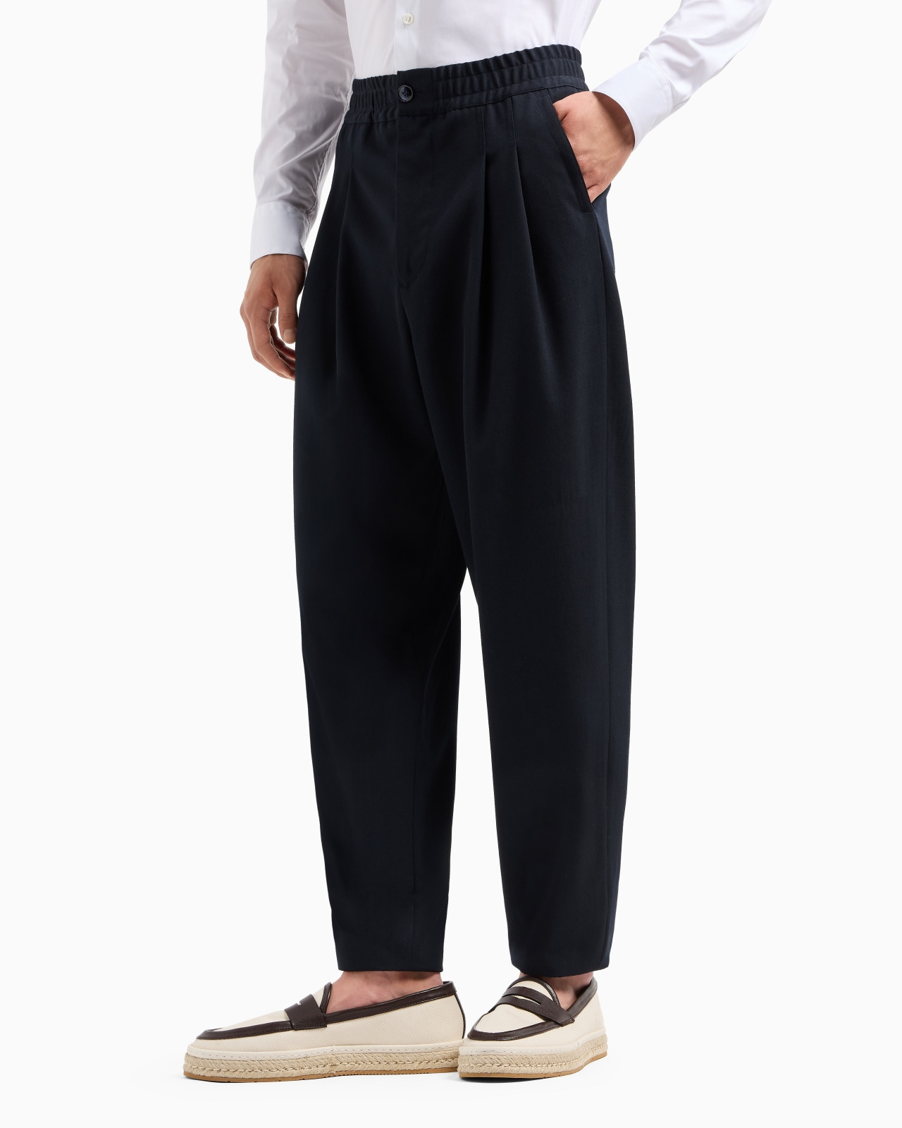 DOUBLE-PLEAT TROUSERS IN VIRGIN WOOL - 4