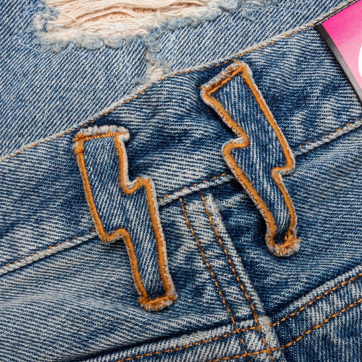 SUPER DISTRESSED DENIM - BLUE WASH - 4