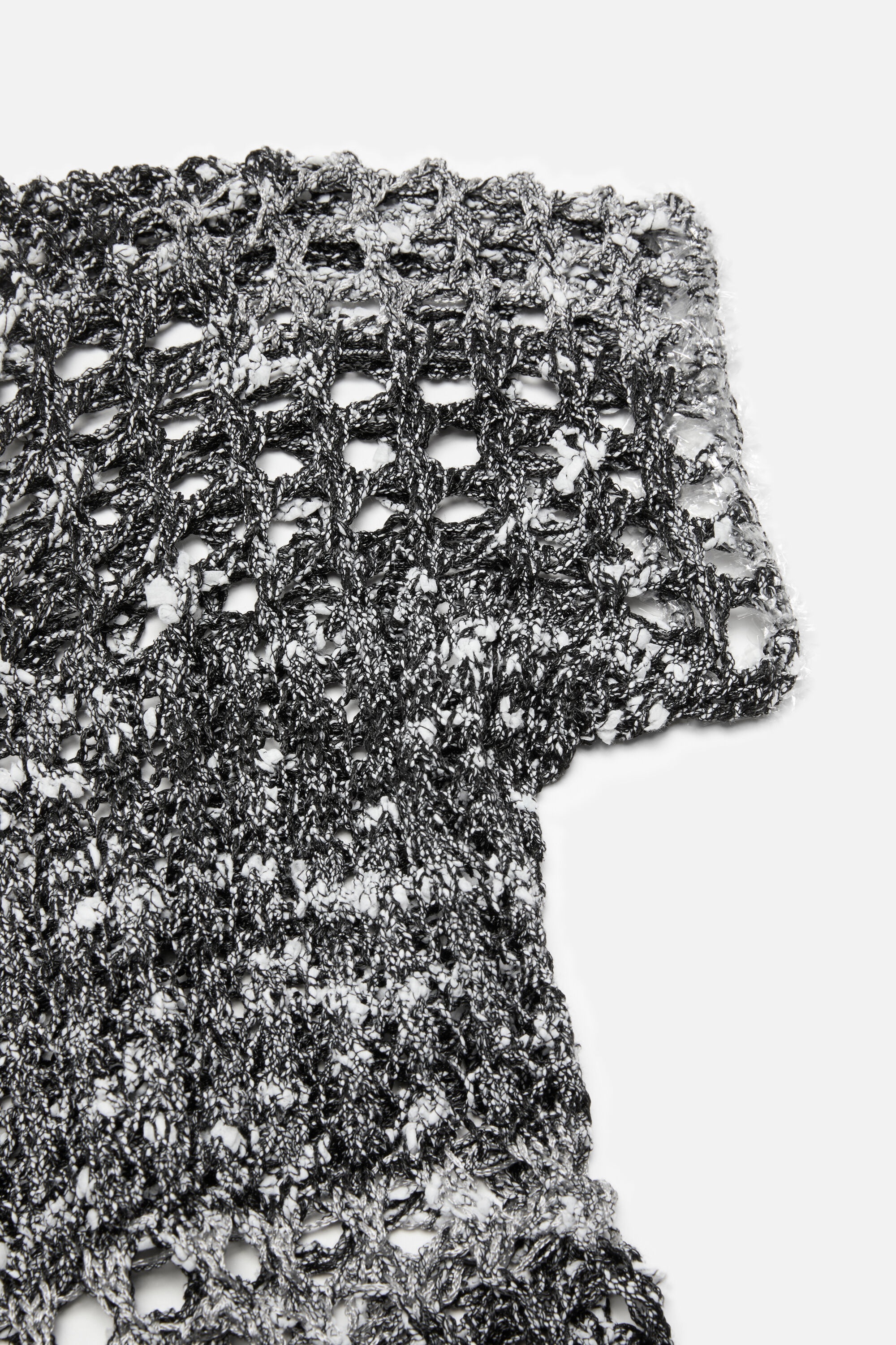 Crochet t-shirt - Black - 5