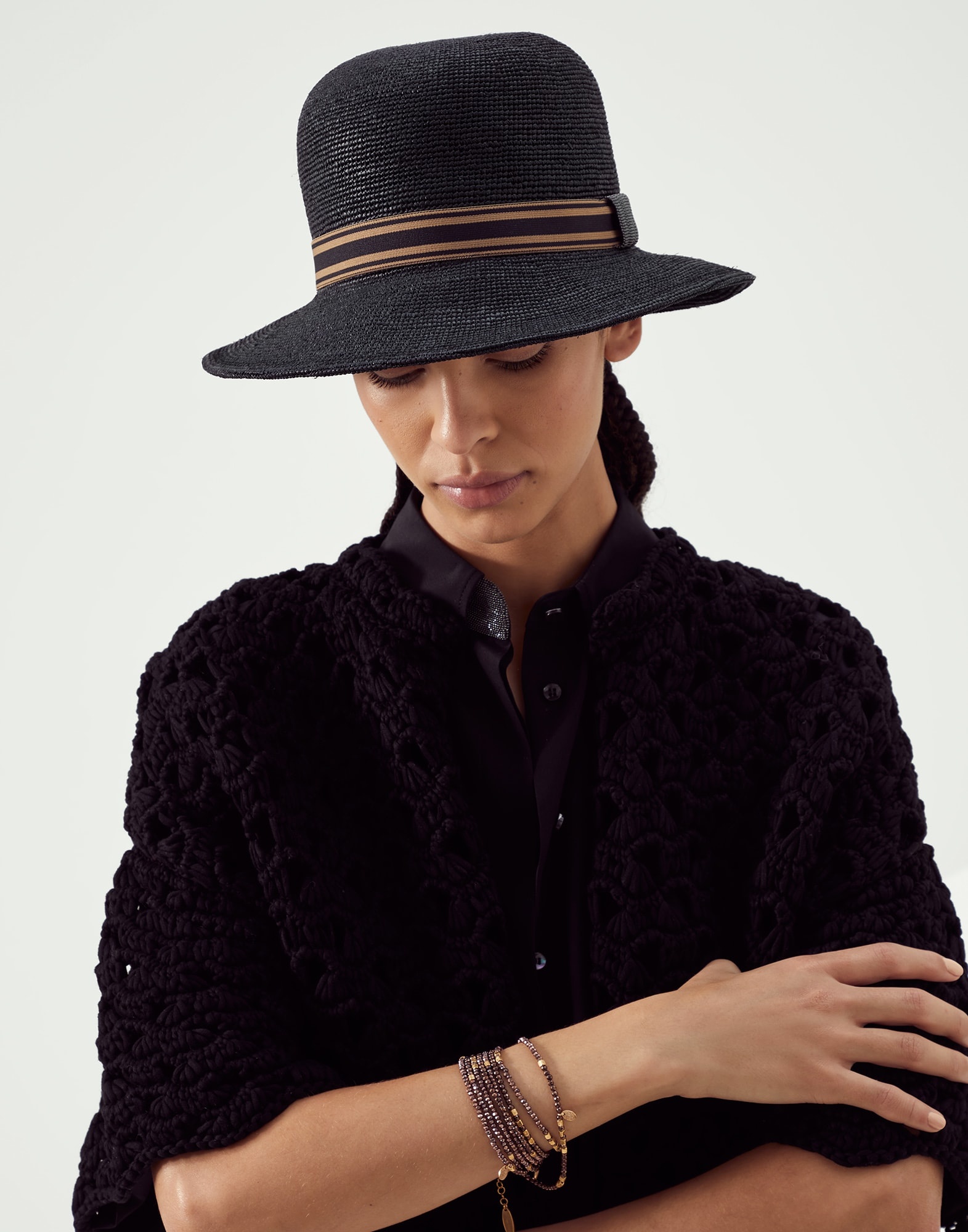 Straw hat with striped band and monile - 3