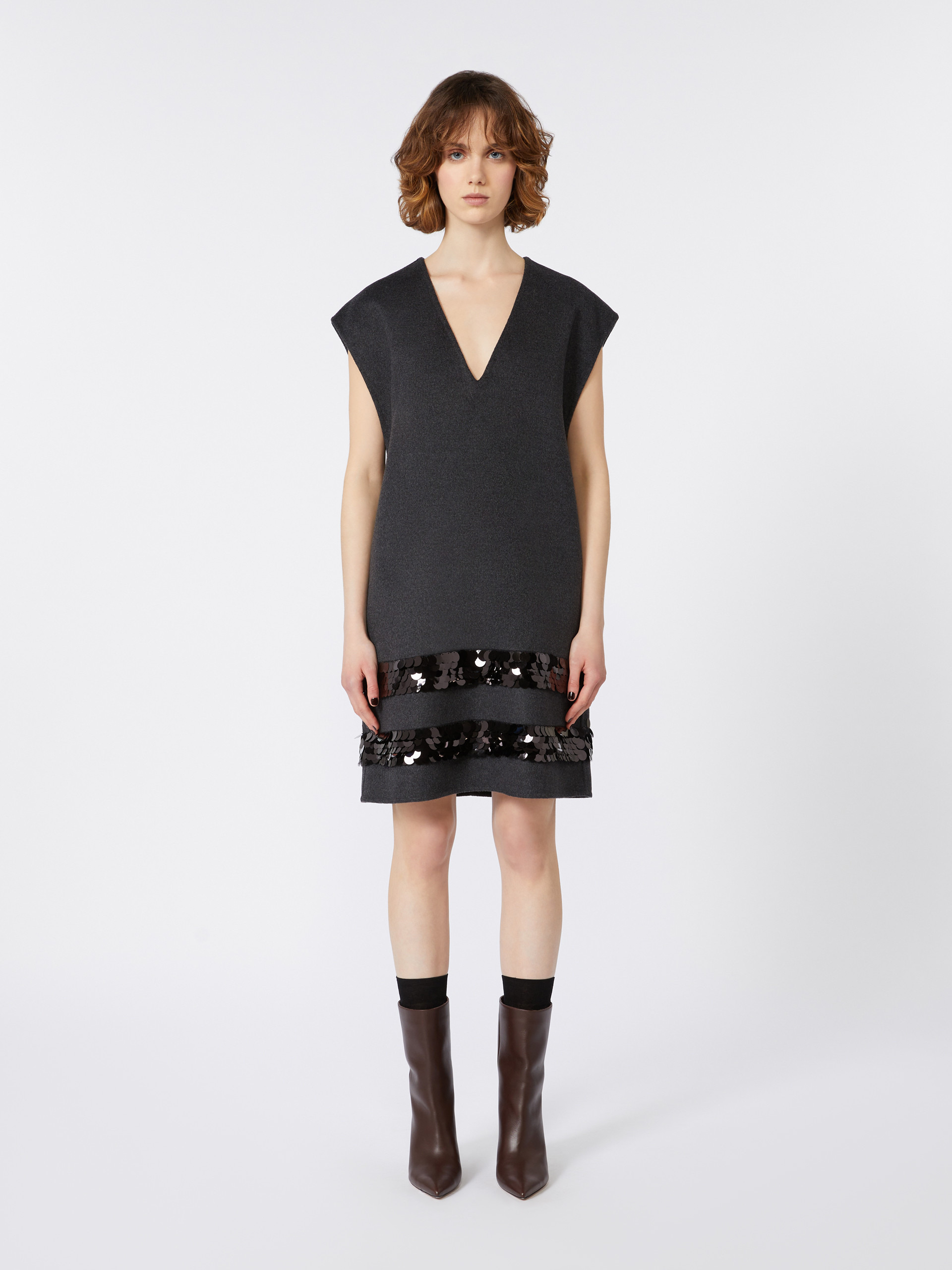 BRUNNER1234 Short dress in wool and sequins - 3