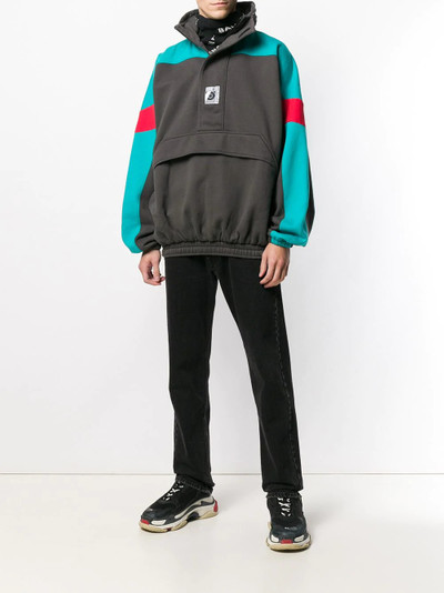 BALENCIAGA oversized sweatshirt outlook