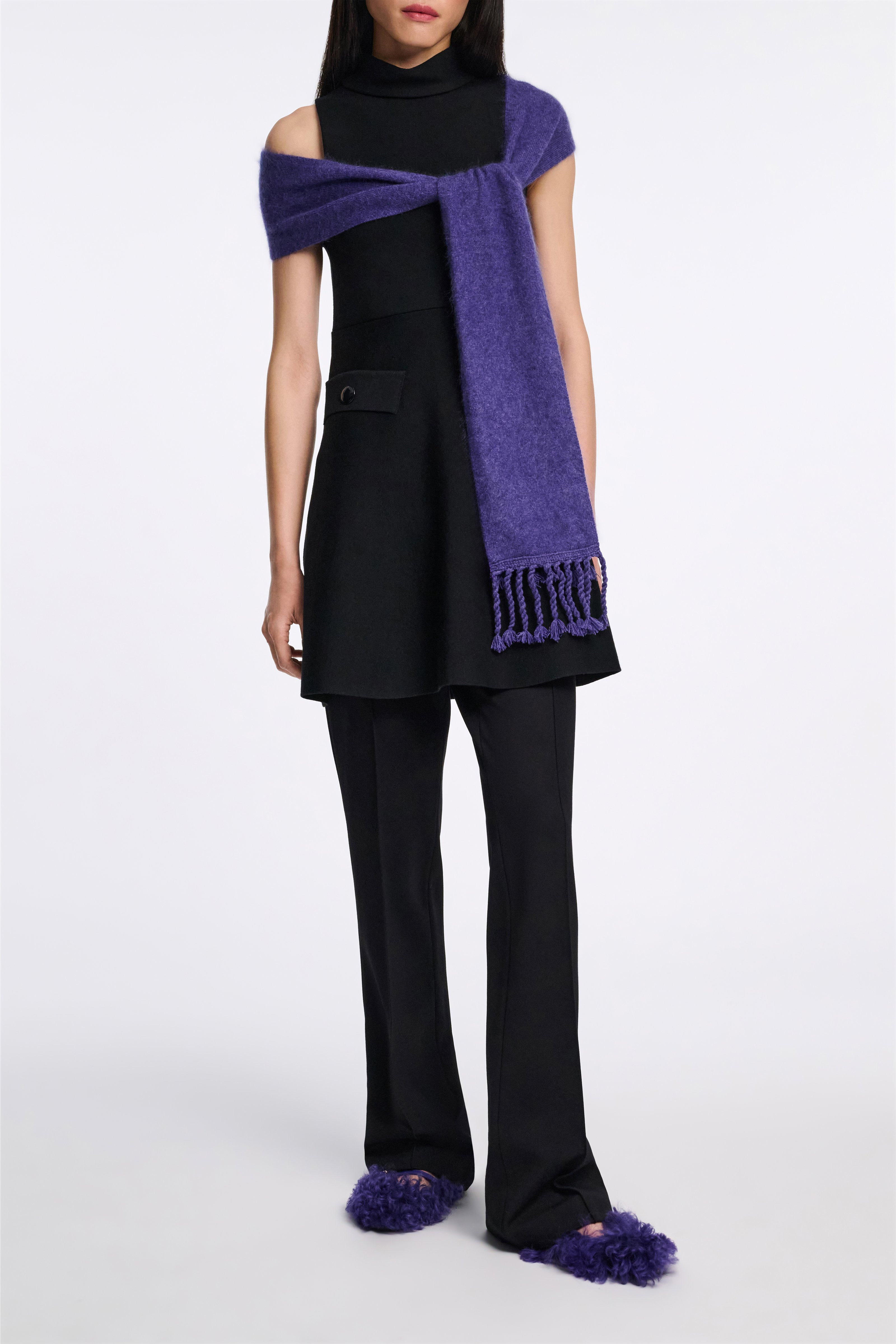FLUFFY STATEMENT scarf - 2