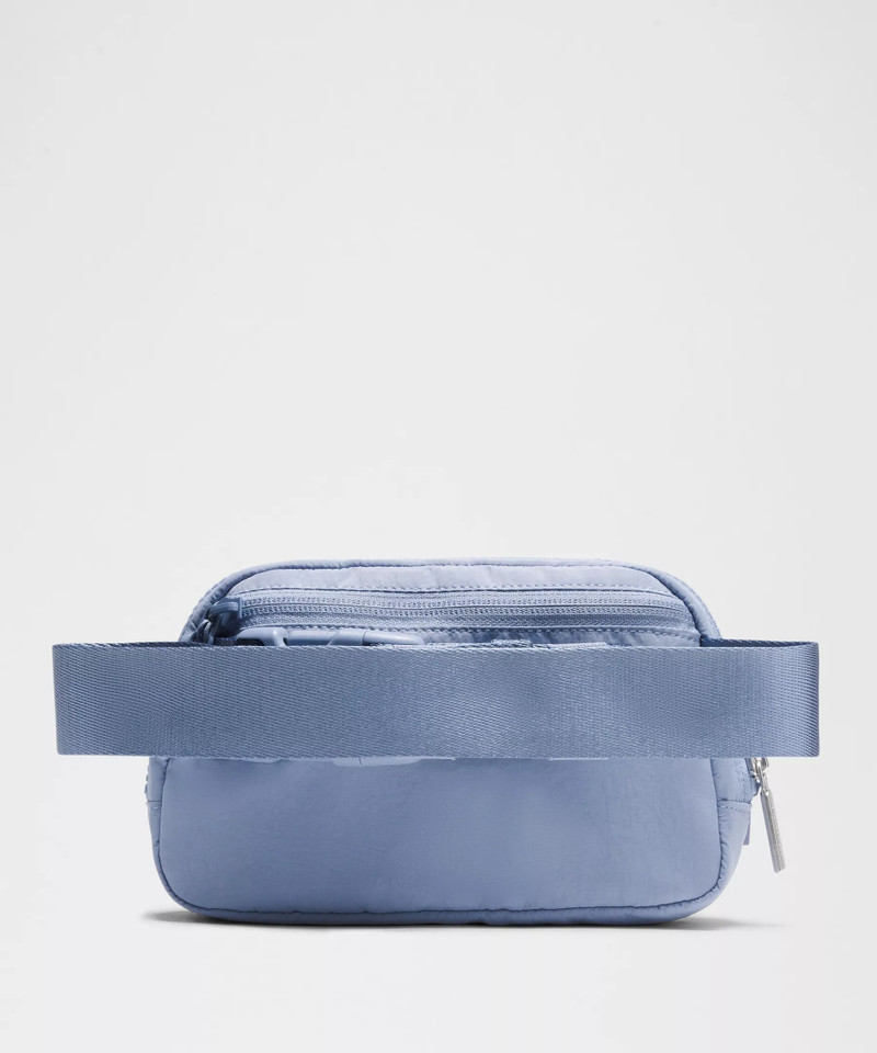 Everywhere Belt Bag with Long Strap 1L 3